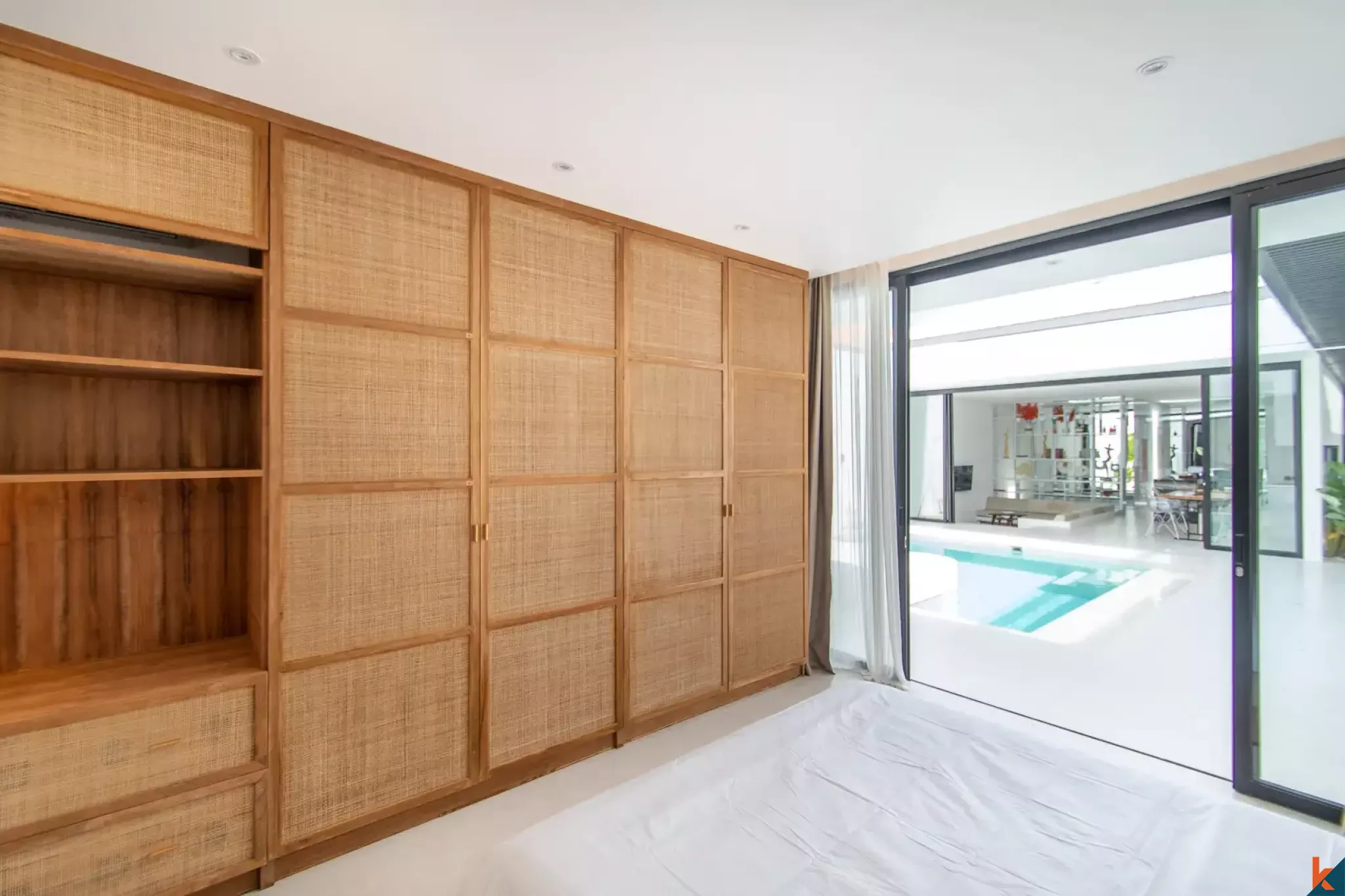 Vila Modern Dua Kamar Tidur yang Disewakan di Sanur