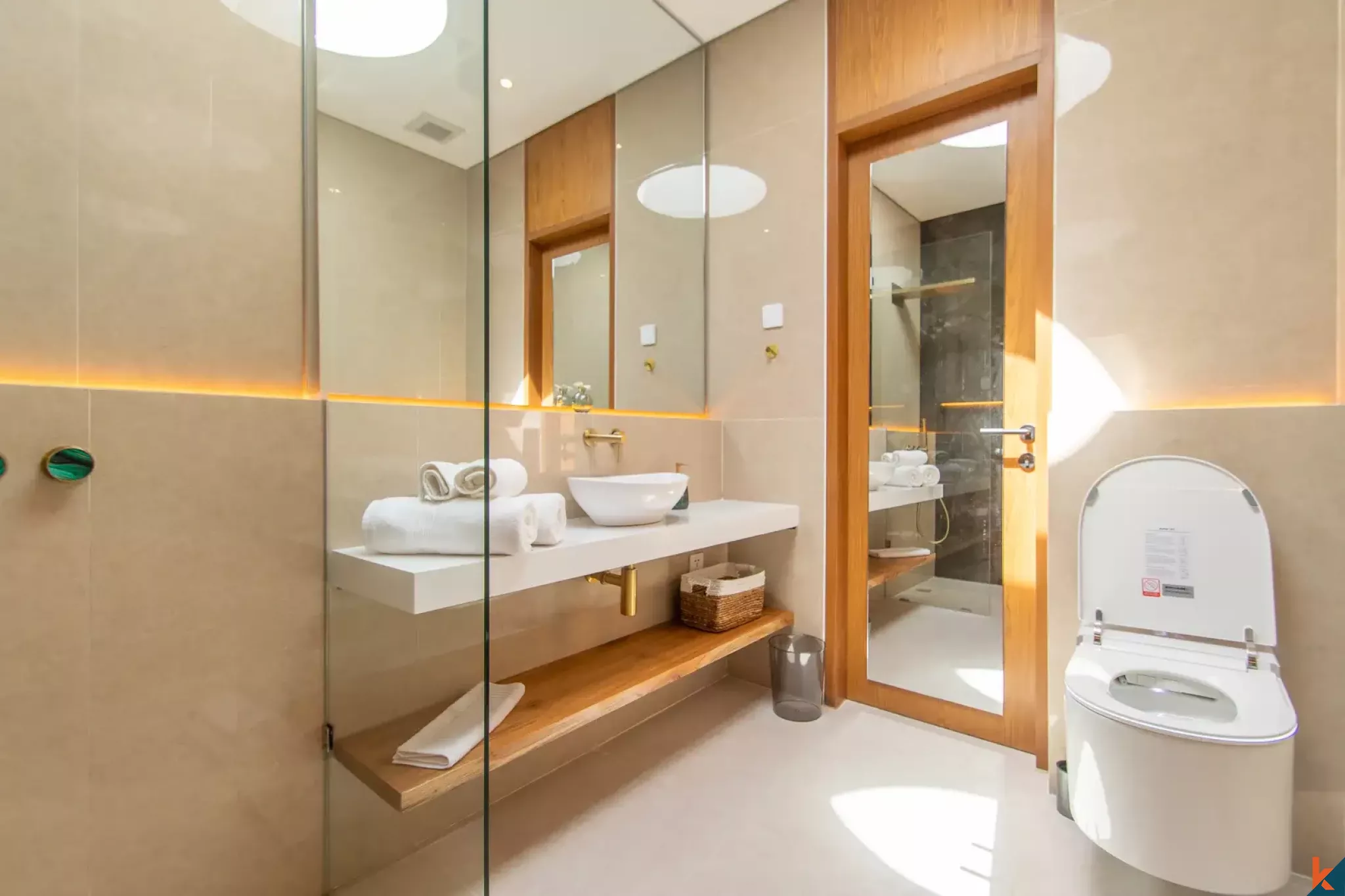 Vila Modern Dua Kamar Tidur yang Disewakan di Sanur