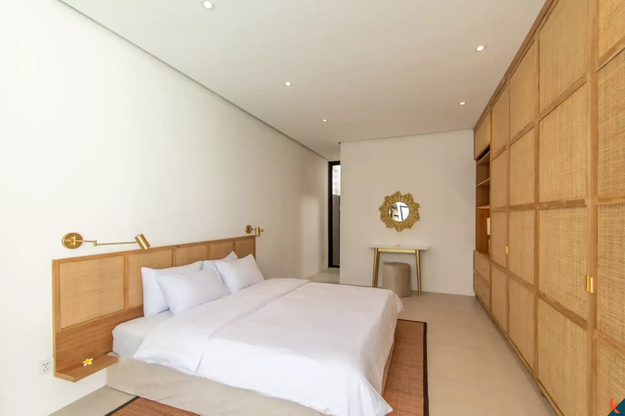 Vila Sewa Dua Kamar Tidur Elegan yang Baru di Lokasi Utama Sanur