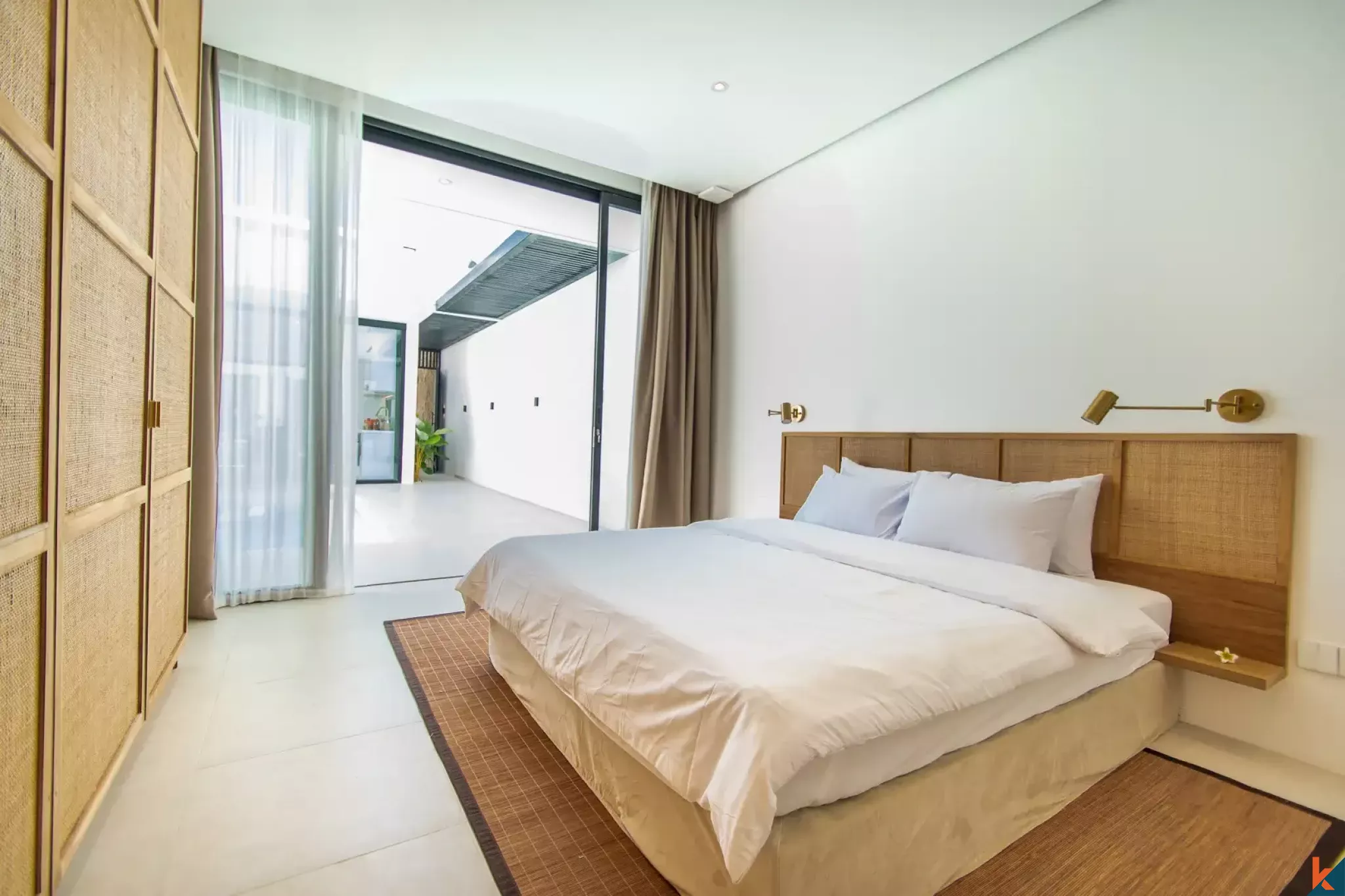 Vila Sewa Dua Kamar Tidur Elegan yang Baru di Lokasi Utama Sanur
