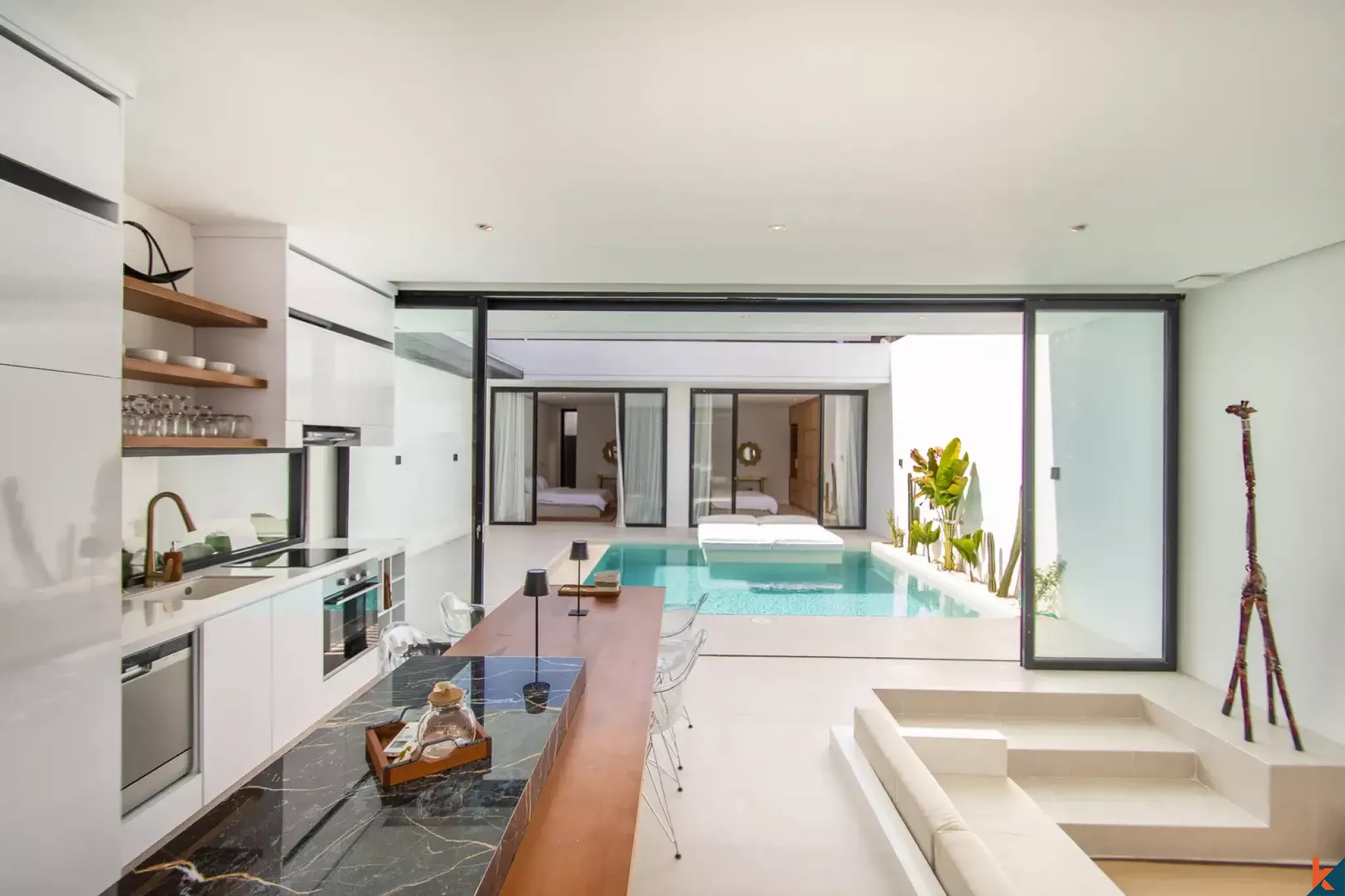 Vila Sewa Dua Kamar Tidur Elegan yang Baru di Lokasi Utama Sanur