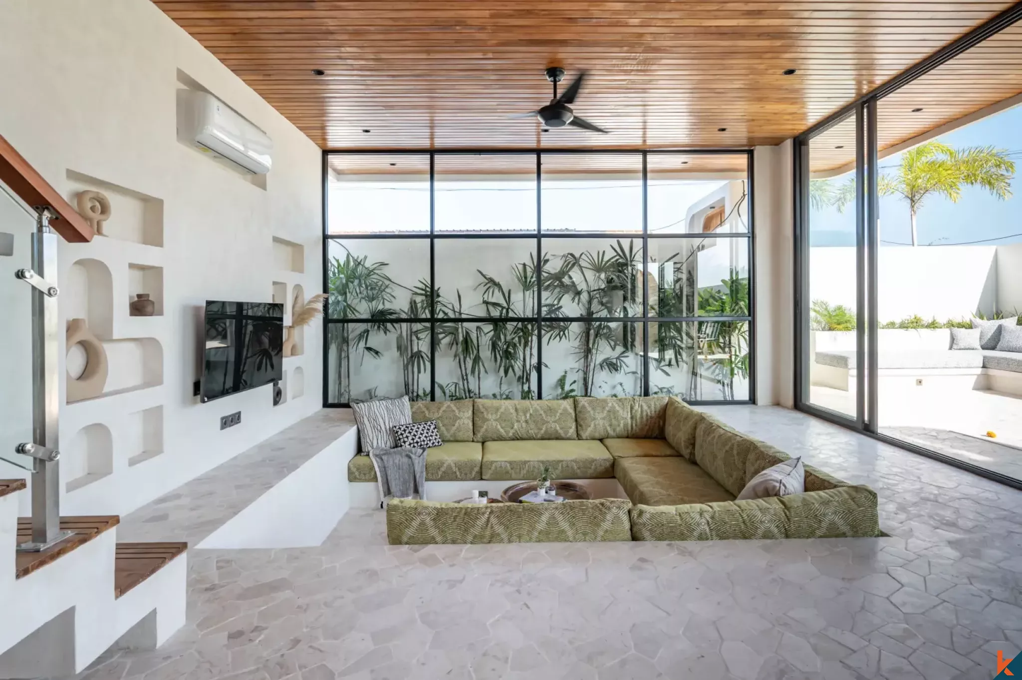 Modern Mediterranean Two Bedroom Villa for Lease in Munggu