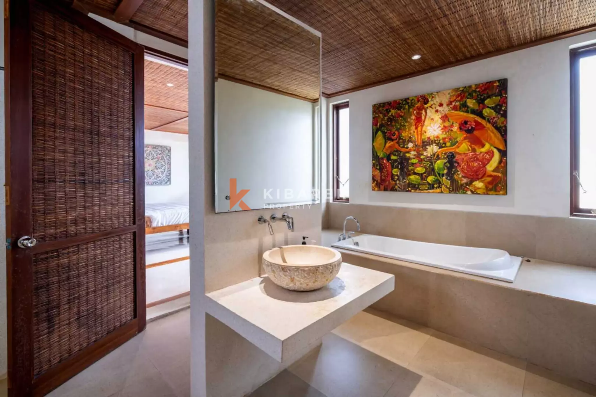 Elegant Tropical Sanctuary – Spacious Four Bedroom Villa in Ungasan