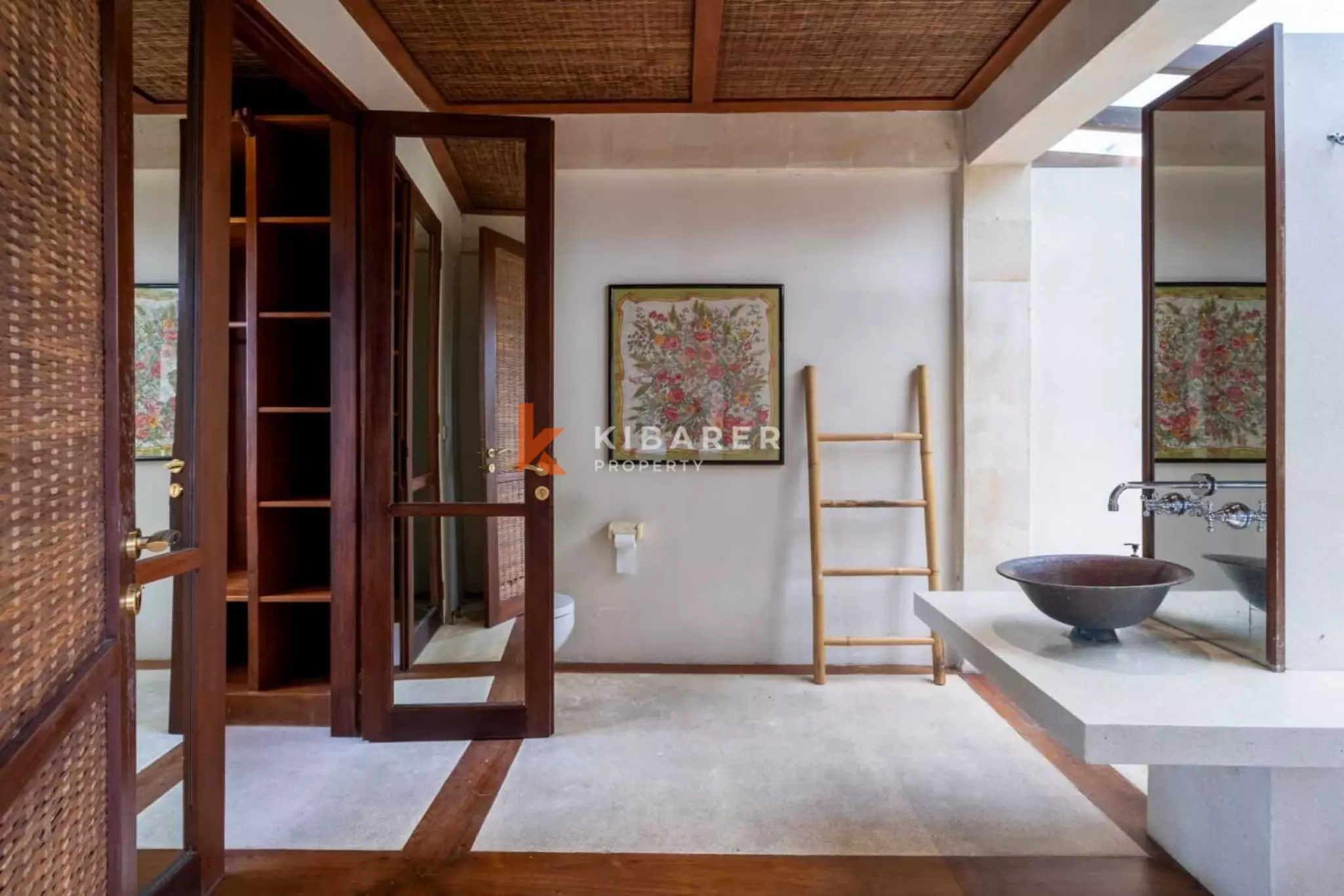 Elegant Tropical Sanctuary – Spacious Four Bedroom Villa in Ungasan