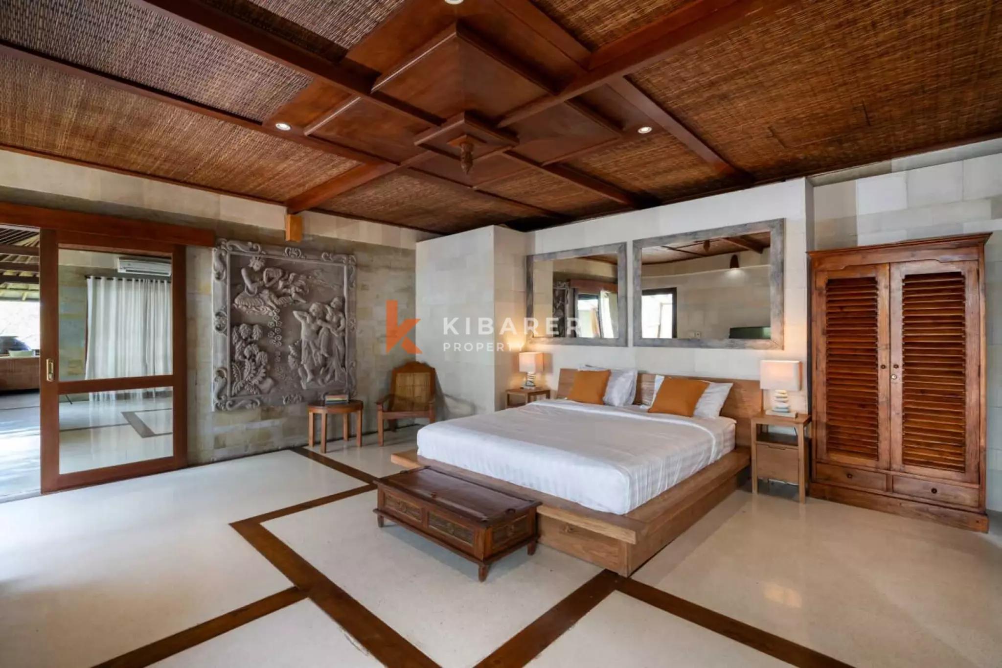 Elegant Tropical Sanctuary – Spacious Four Bedroom Villa in Ungasan