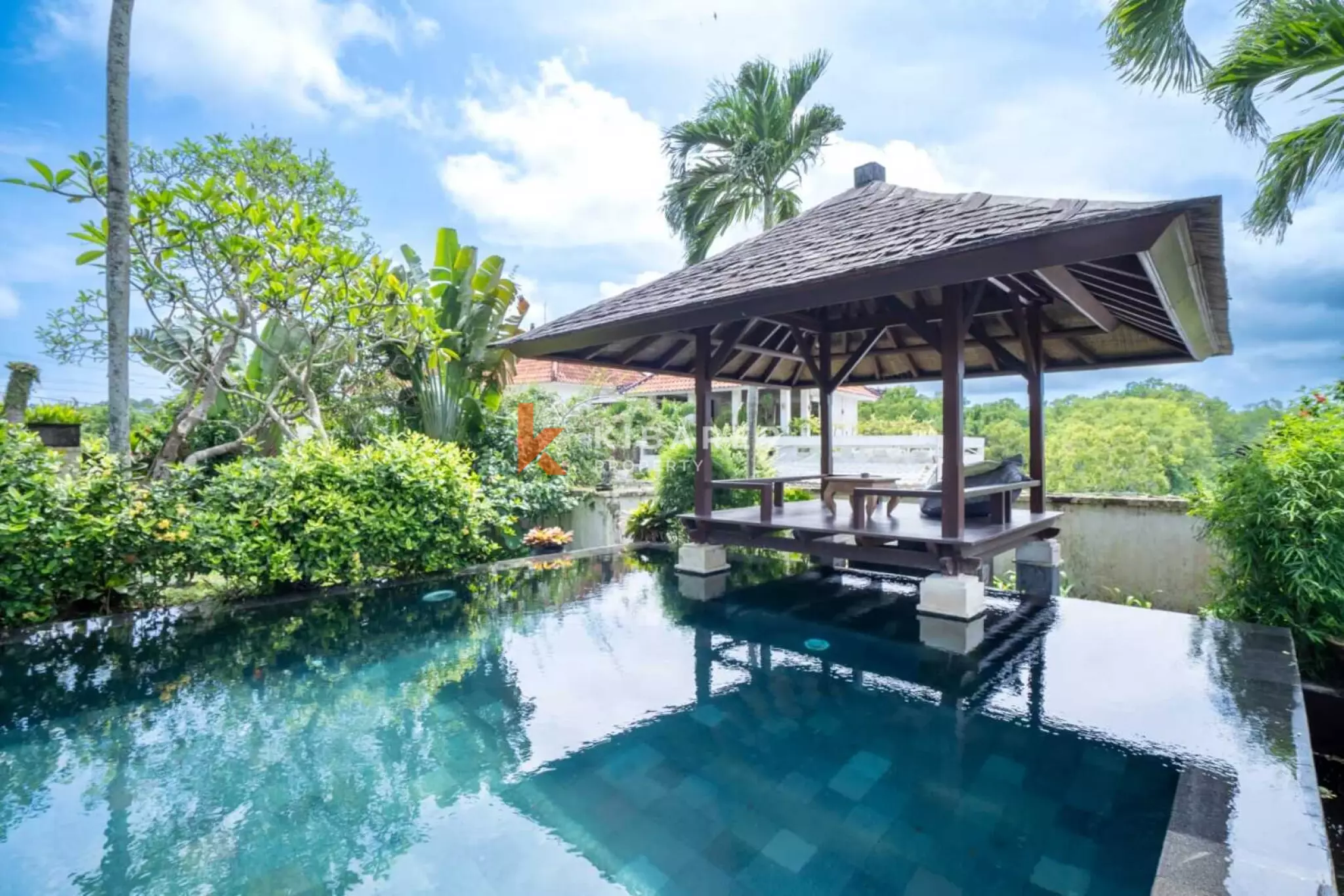 Elegant Tropical Sanctuary – Spacious Four Bedroom Villa in Ungasan