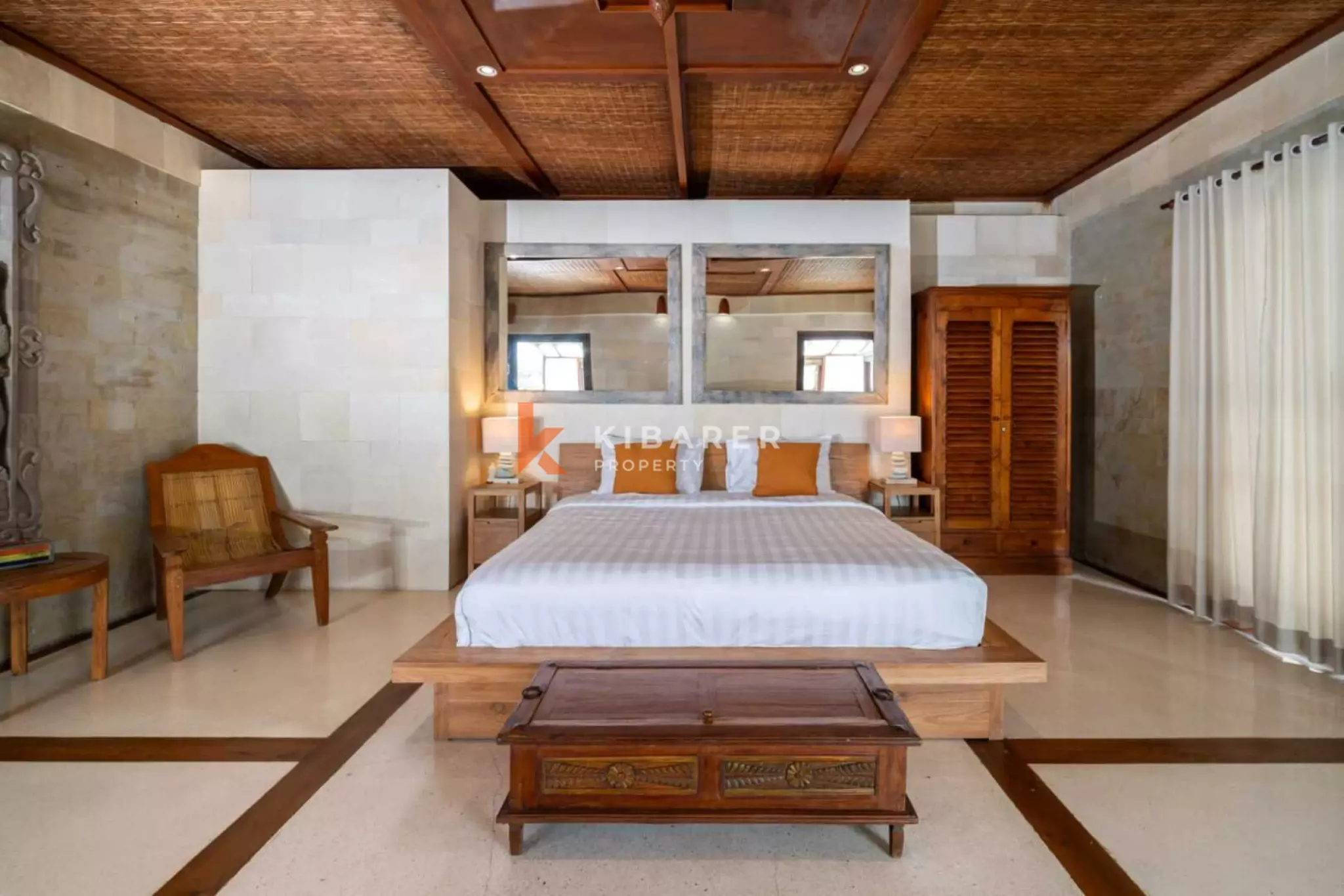 Elegant Tropical Sanctuary – Spacious Four Bedroom Villa in Ungasan