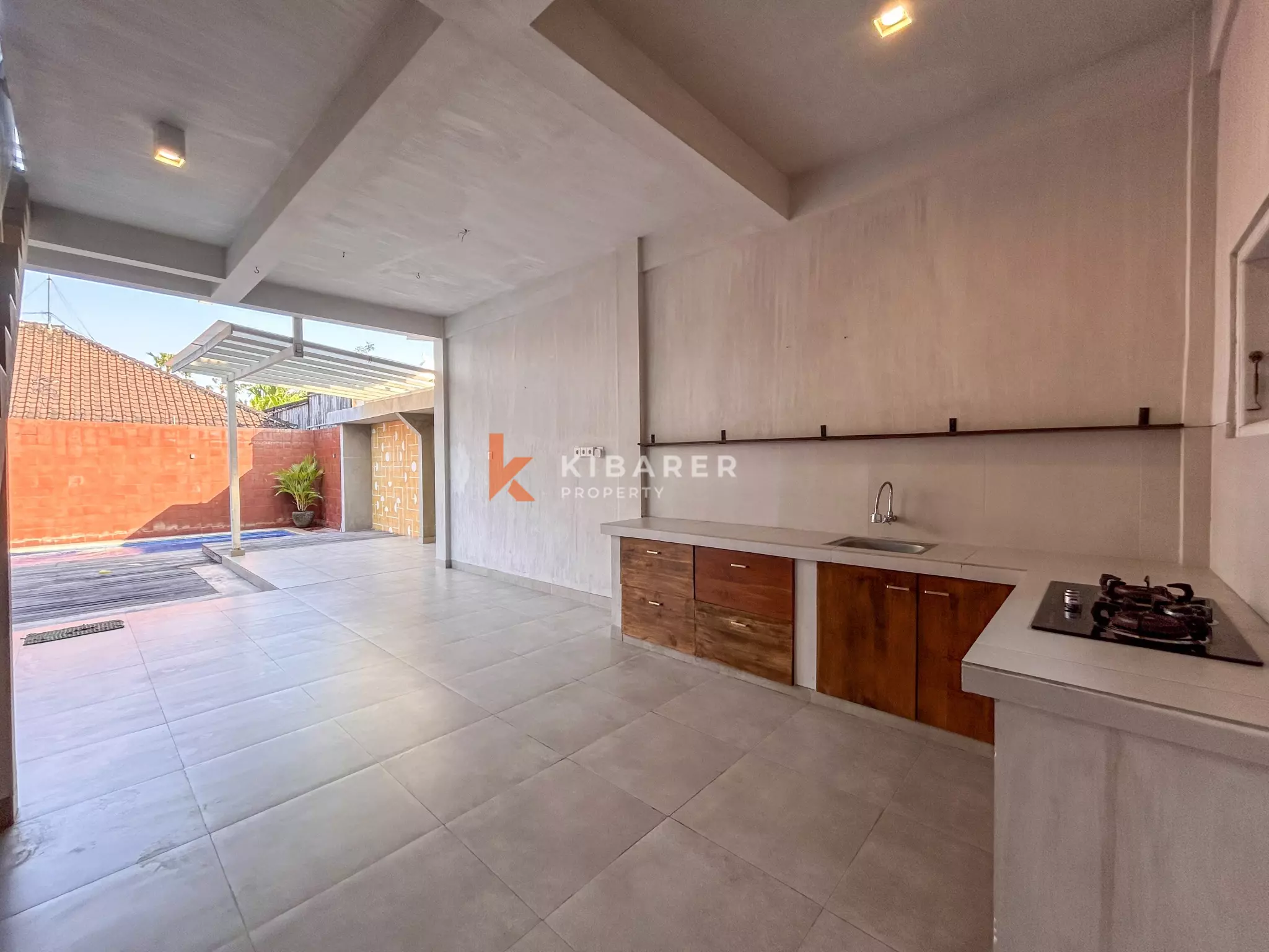 Comfortable Three-Bedroom Unfurnished Family Villa with Open Living Space in Umalas