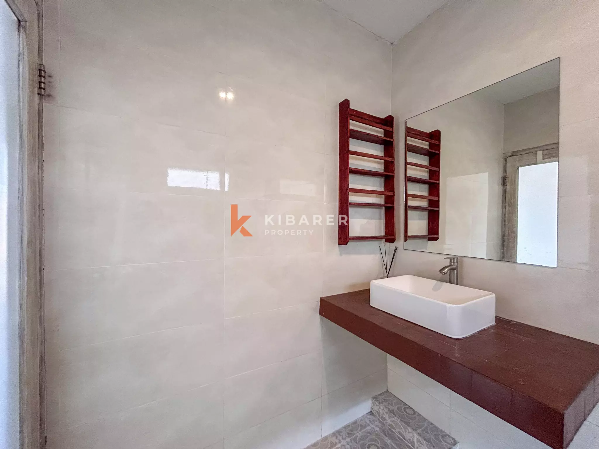 Comfortable Three-Bedroom Unfurnished Family Villa with Open Living Space in Umalas