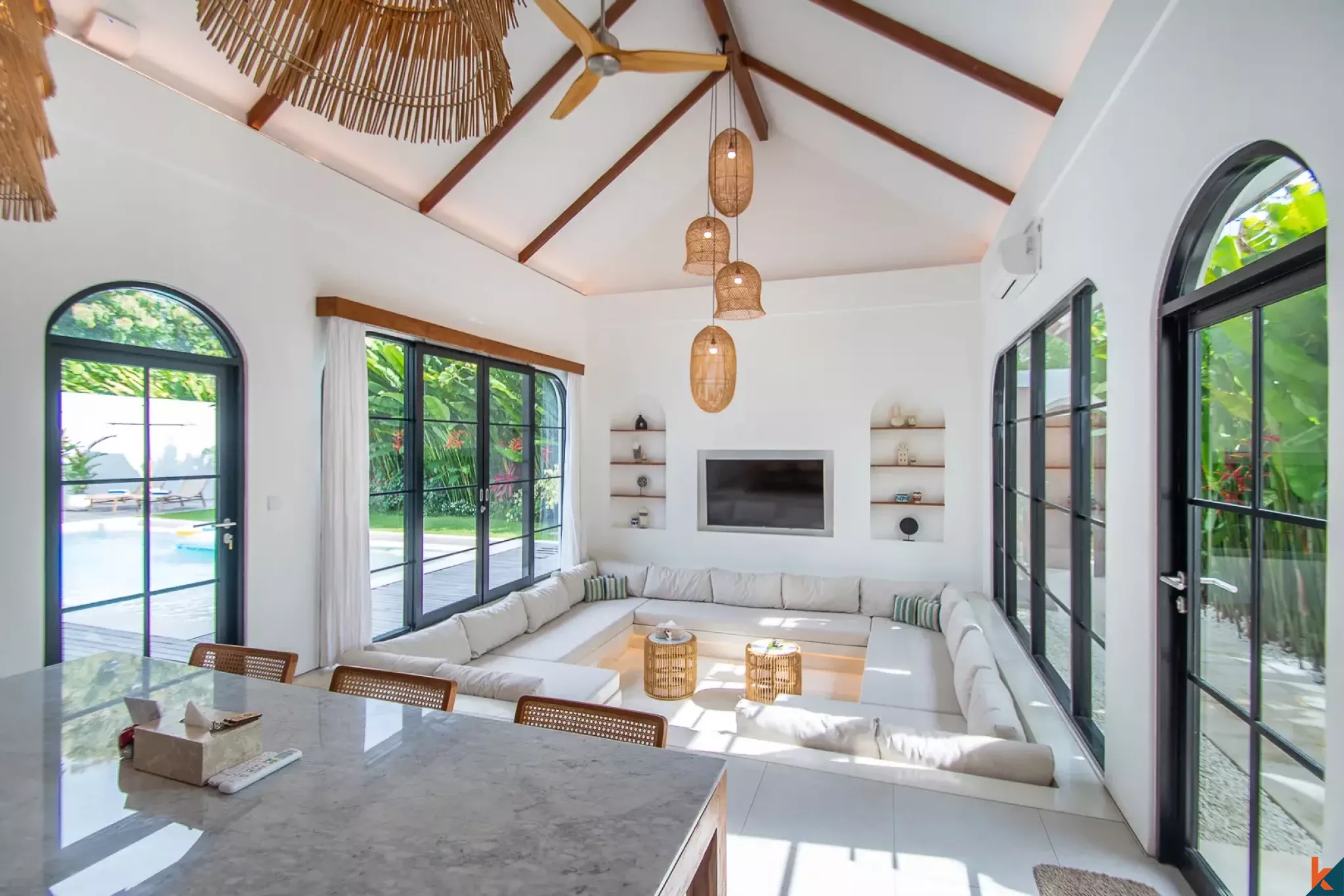 Vila indah dengan tiga kamar tidur hak sewa dijual di Uluwatu