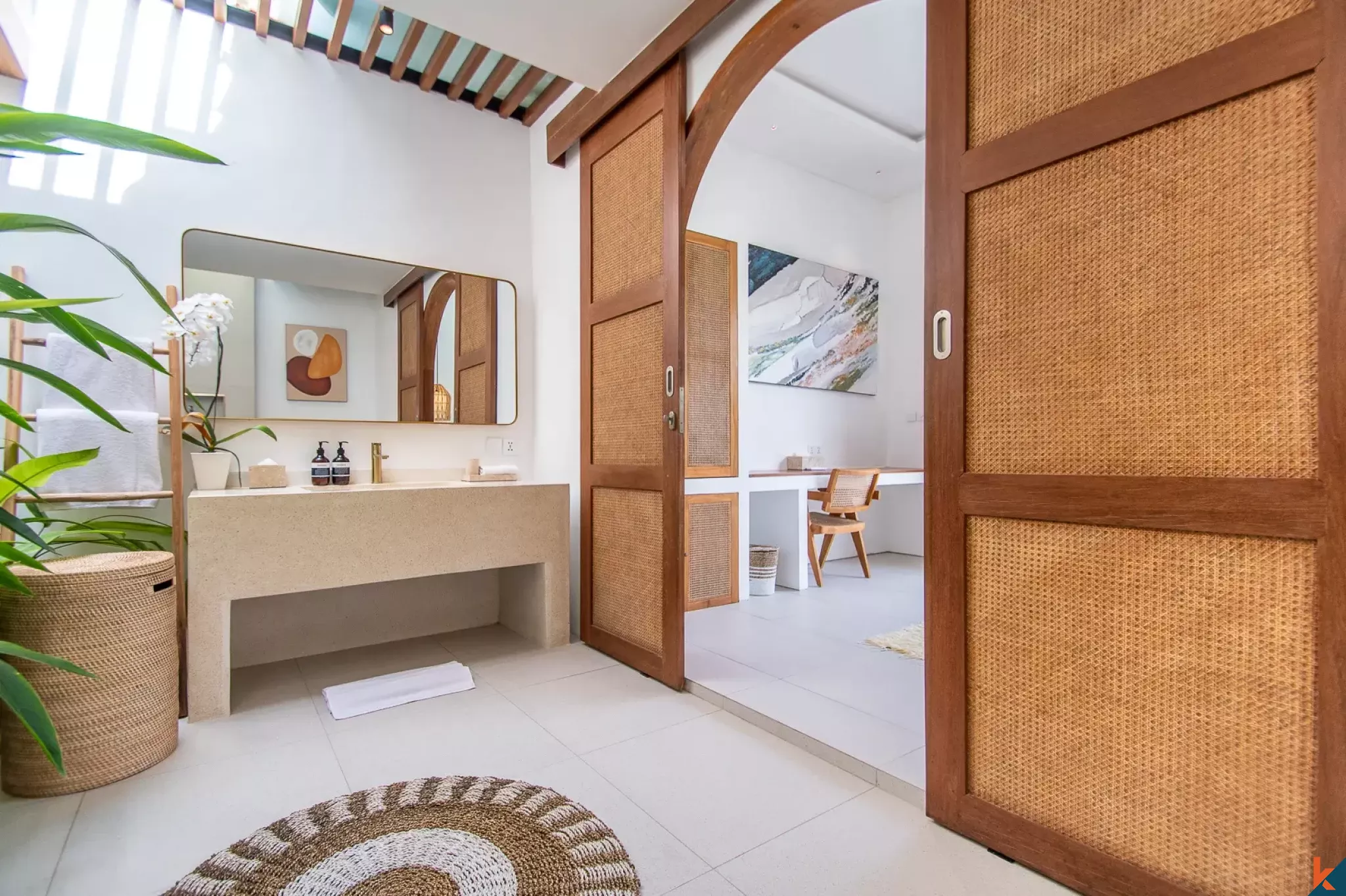 Properti menawan dengan tiga kamar tidur berstatus hak sewa dijual di Uluwatu
