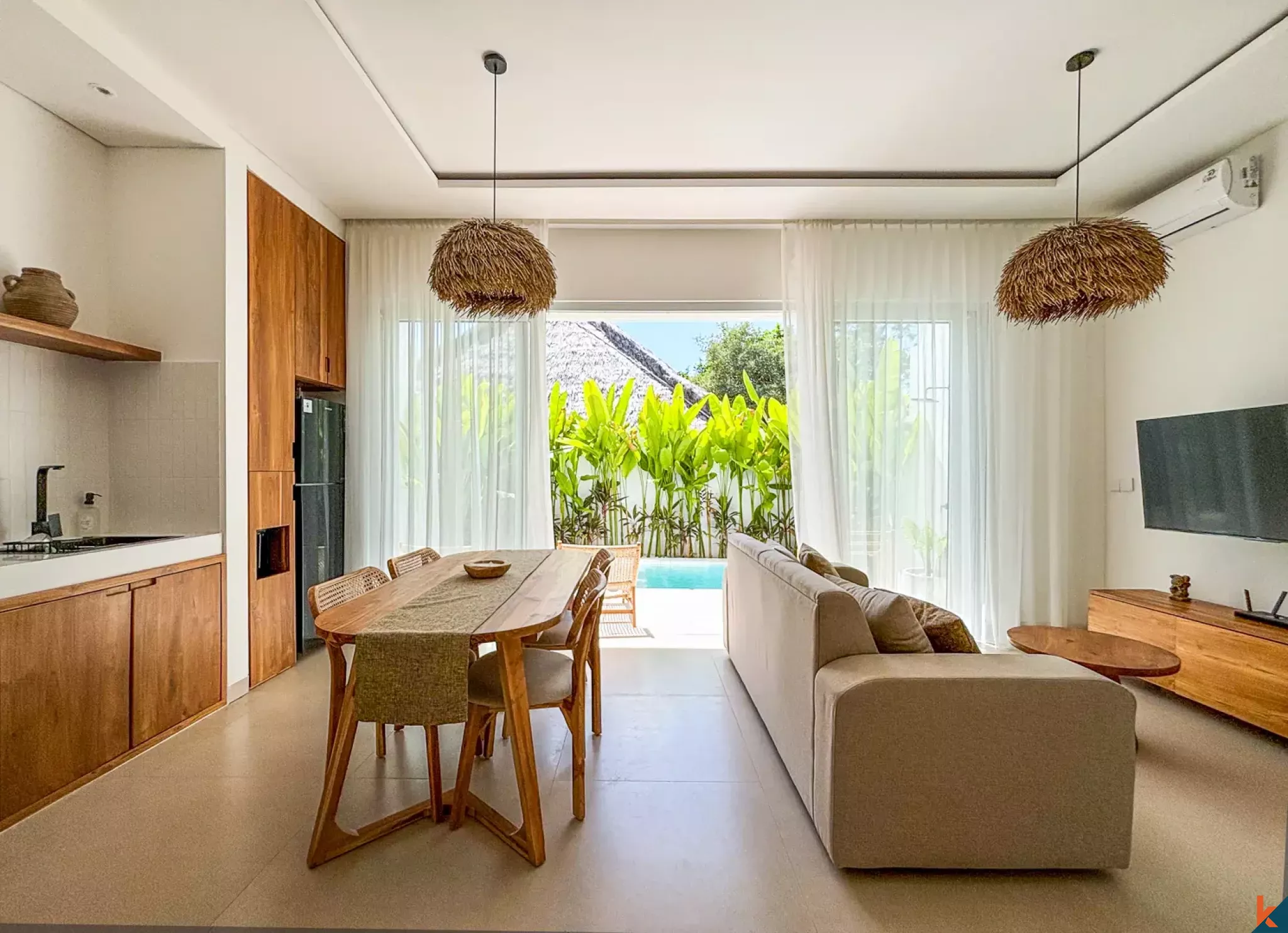 Amazing Two Bedroom Property for Lease with Modern Style in Balangan