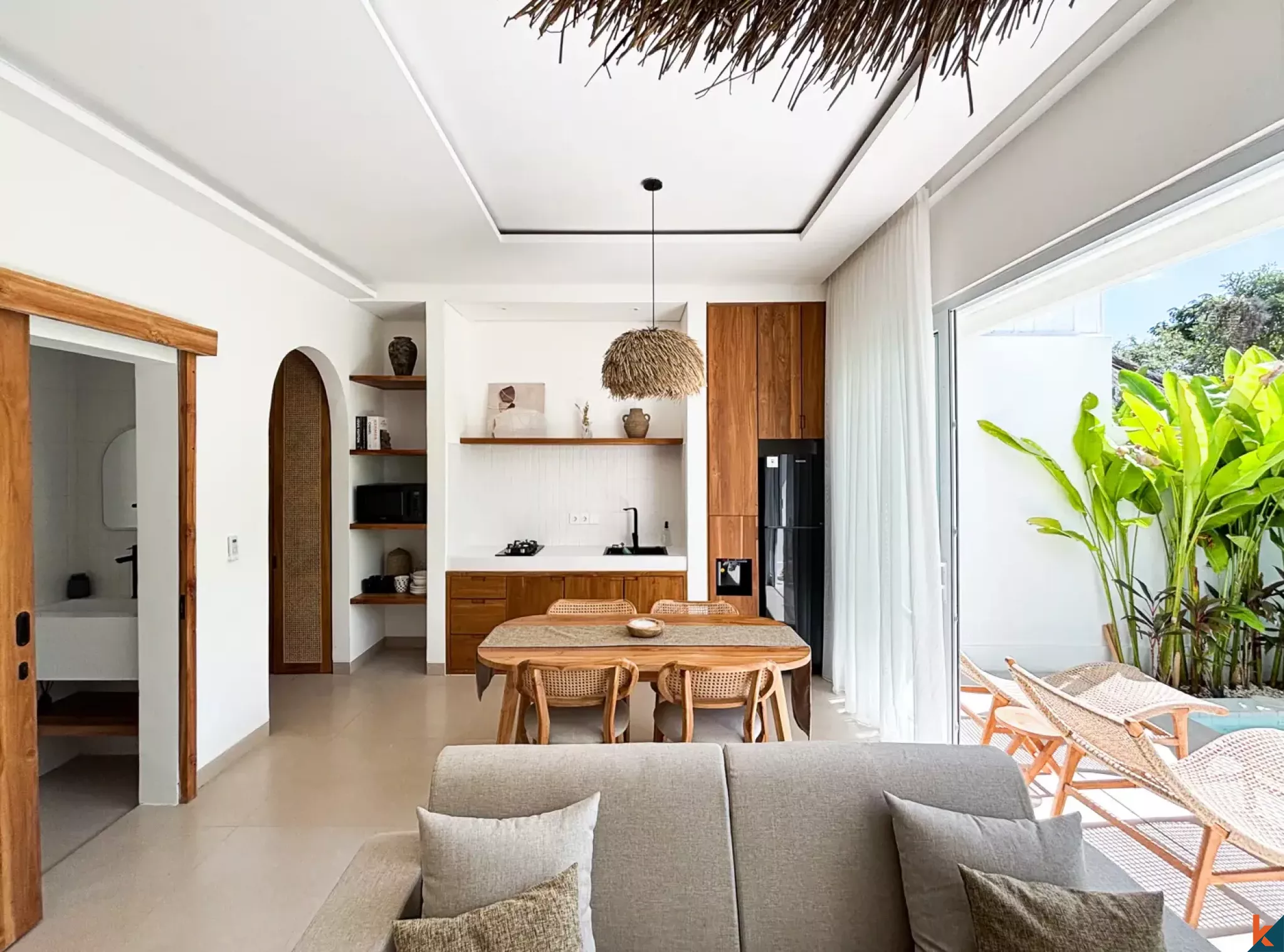 Amazing Two Bedroom Property for Lease with Modern Style in Balangan