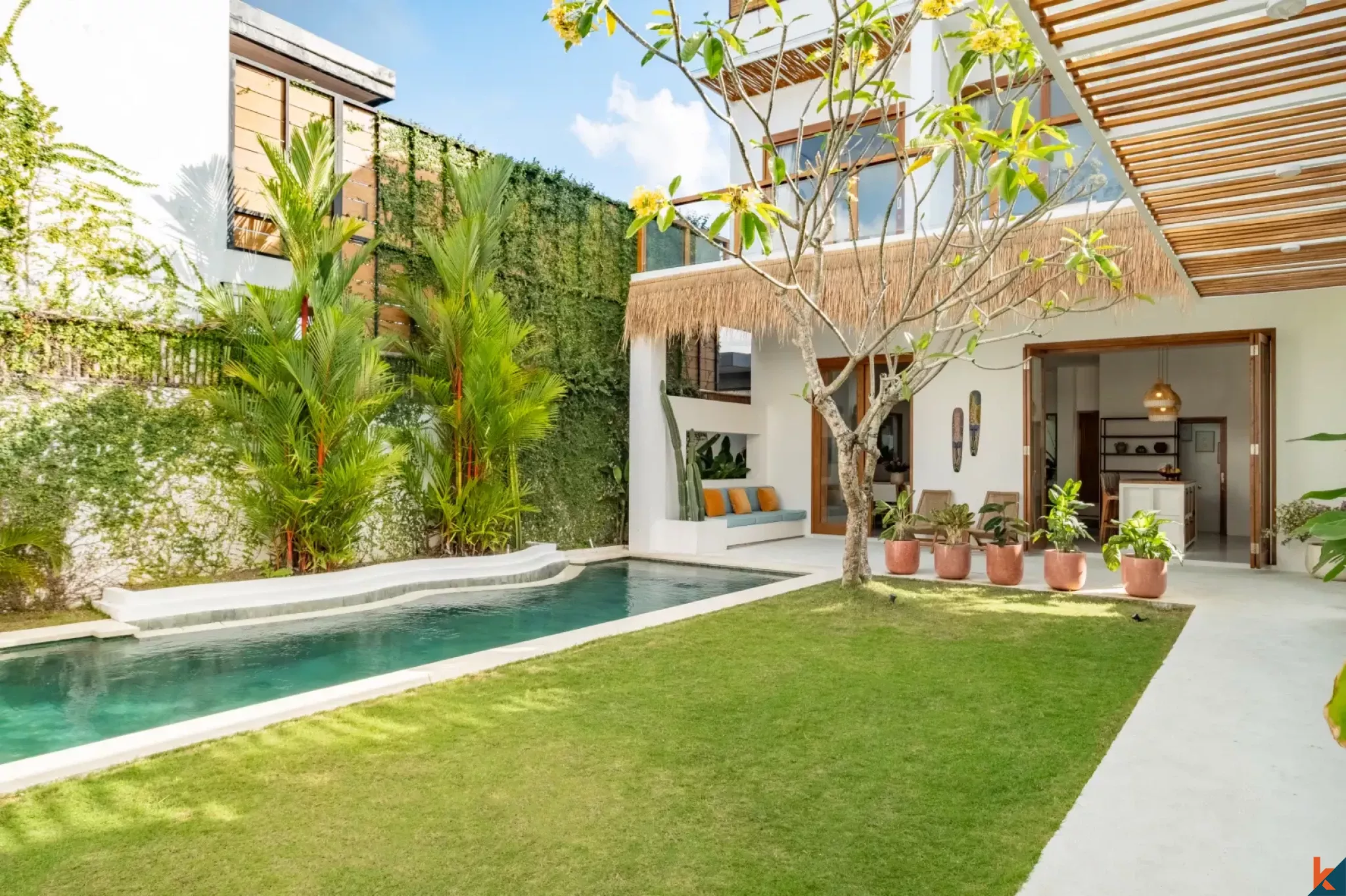 Beautiful Mediterranean Four Bedroom Leasehold Villa in North-East of Canggu