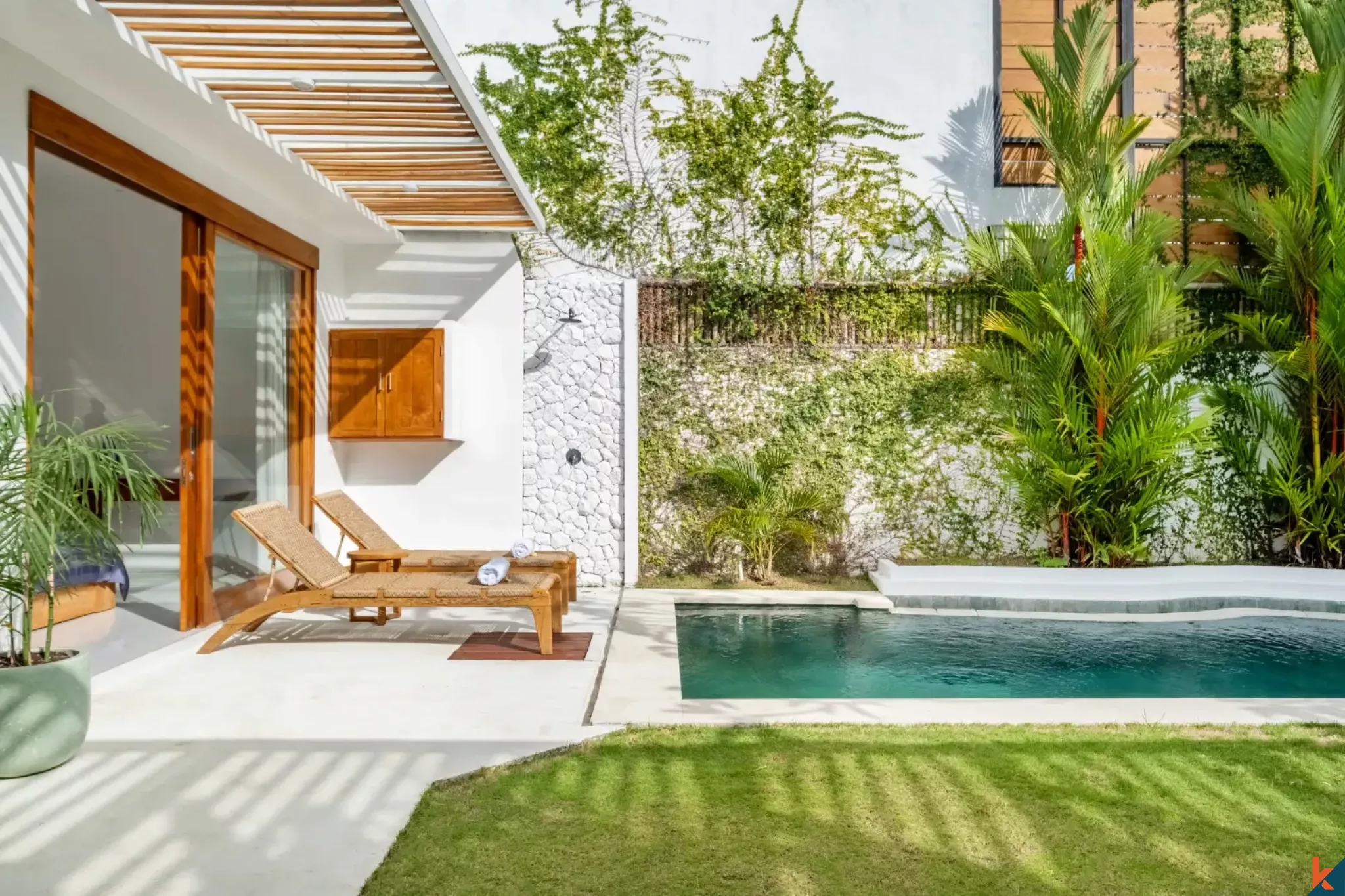 Beautiful Mediterranean Four Bedroom Leasehold Villa in North-East of Canggu