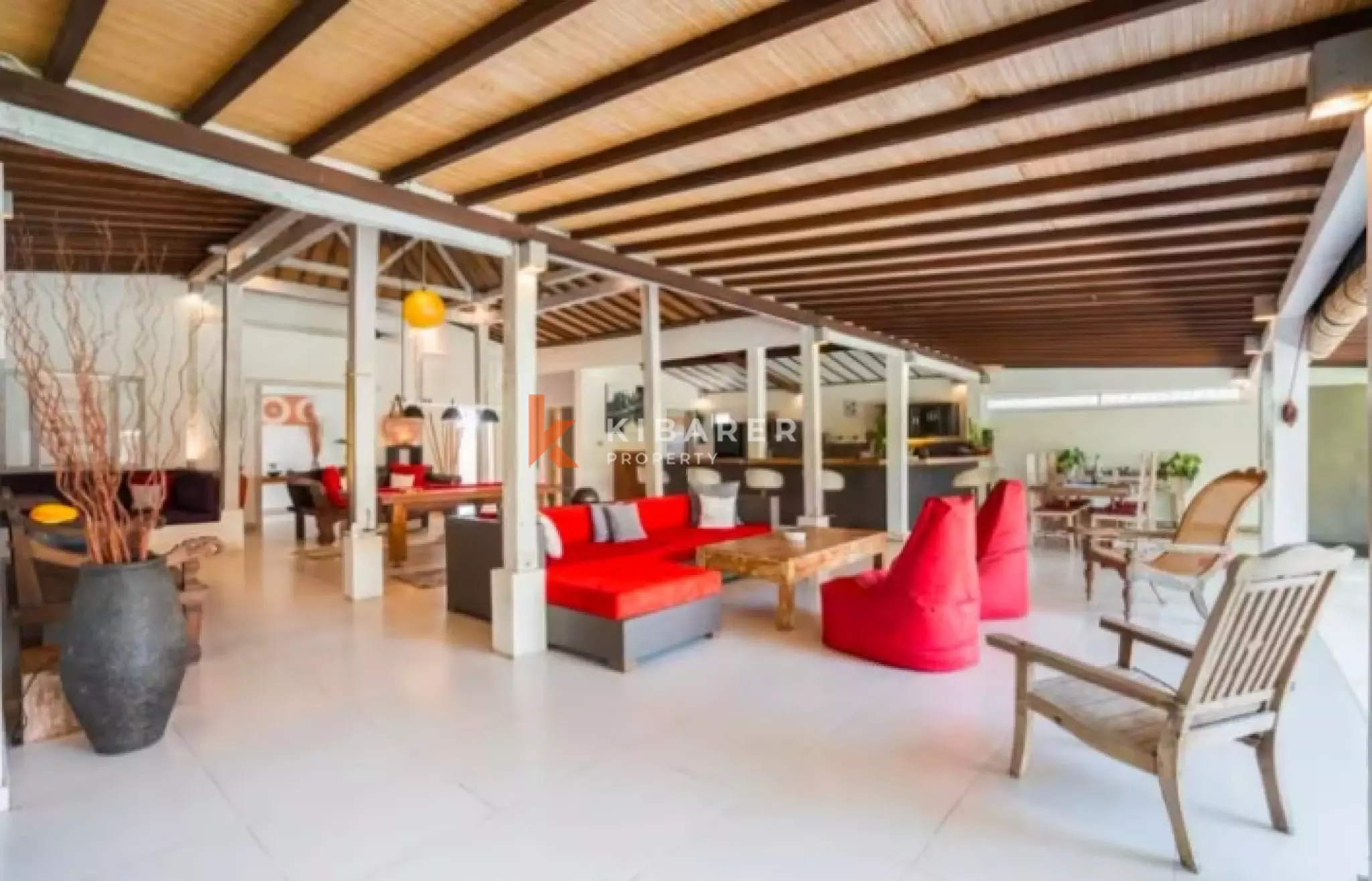 Charming Three-Bedroom Villa Walking Distance to Nyanyi Beach