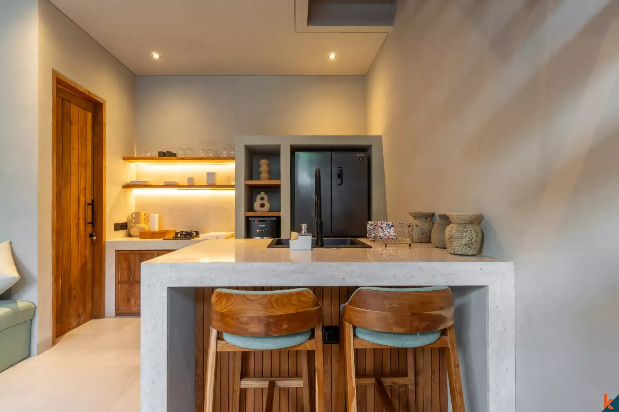 One bedroom contemporary modern villa for lease in Bingin