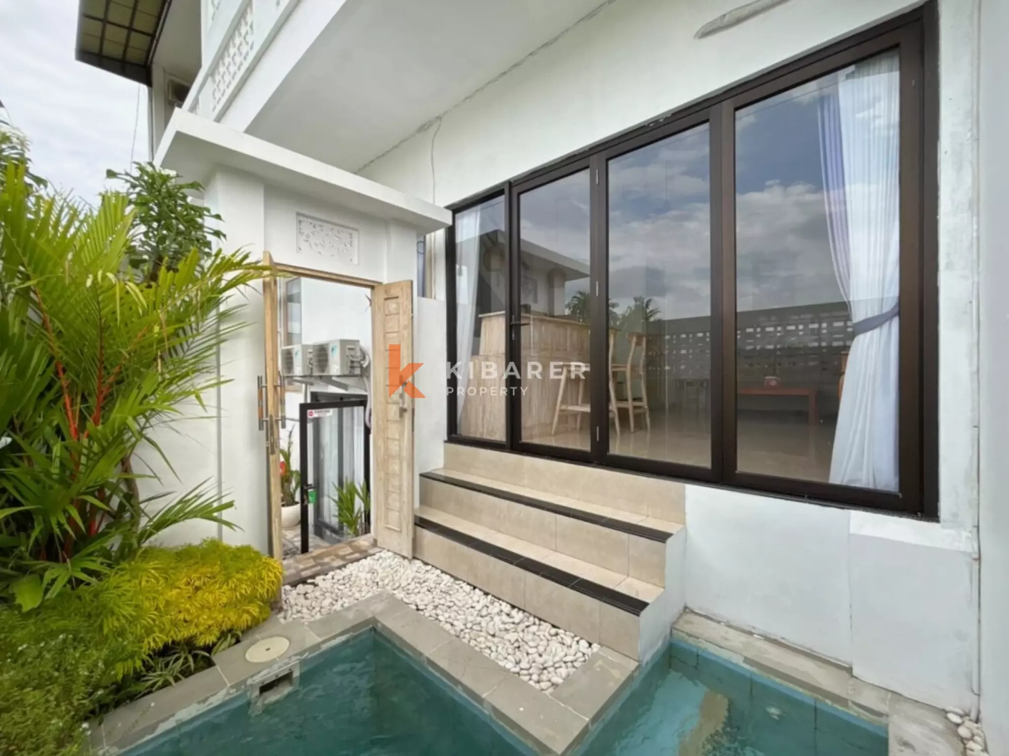 Cozy One Bedroom Couple's Villa with Private Plunge Pool in Tumbak Bayuh