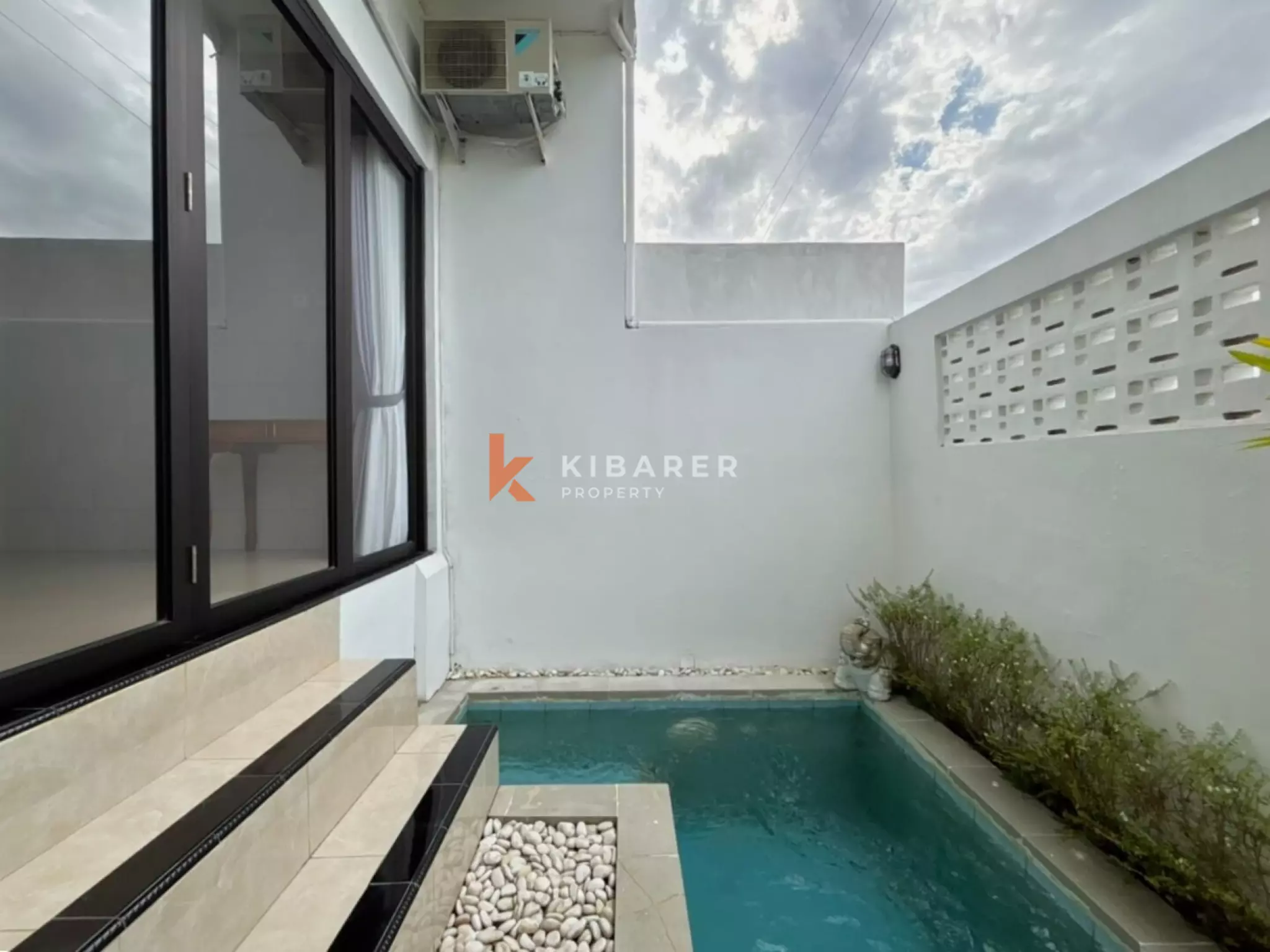 Cozy One Bedroom Couple's Villa with Private Plunge Pool in Tumbak Bayuh