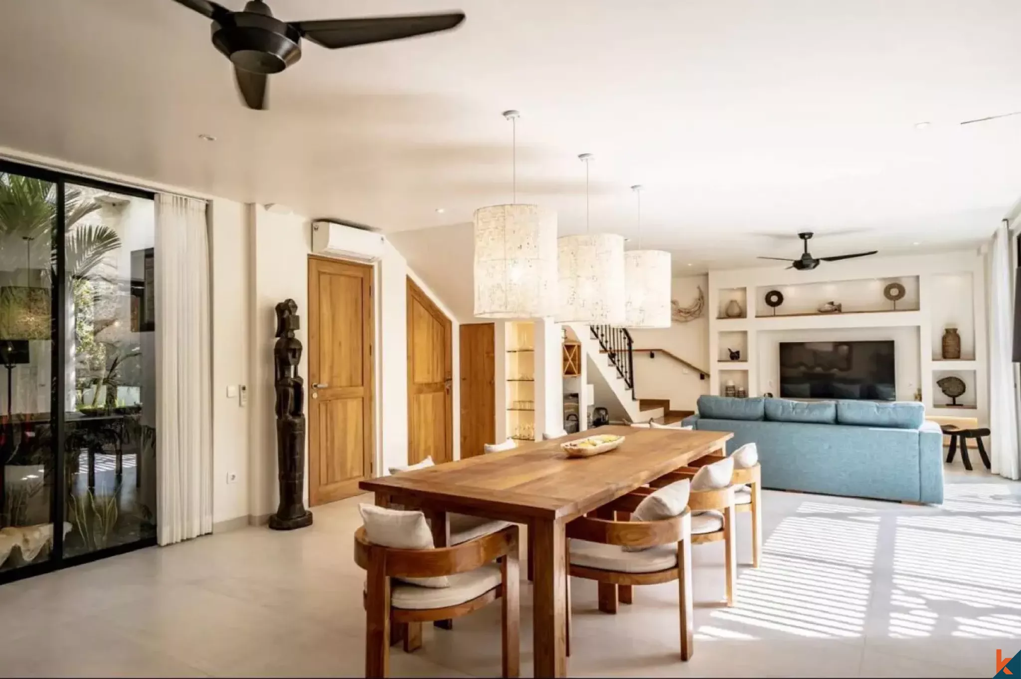 Vila Tiga Kamar Tidur Modern Dijual Dekat Pantai Nyang Nyang - Uluwatu