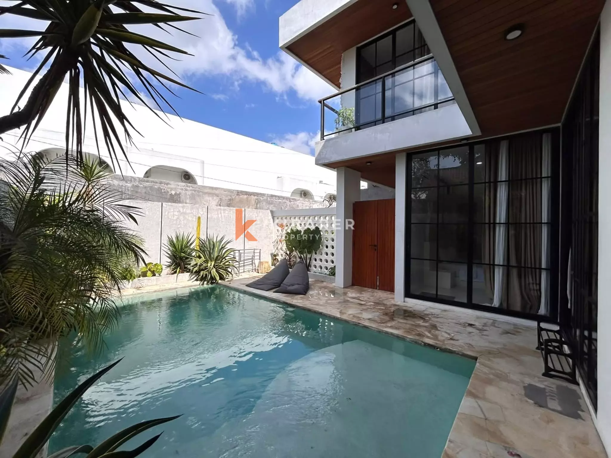 Contemporary Three-Bedroom Villa with Private Pool in Tumbak Bayuh