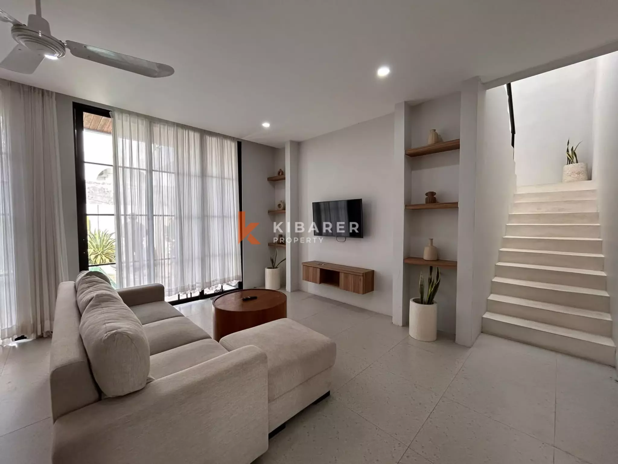 Contemporary Three-Bedroom Villa with Private Pool in Tumbak Bayuh