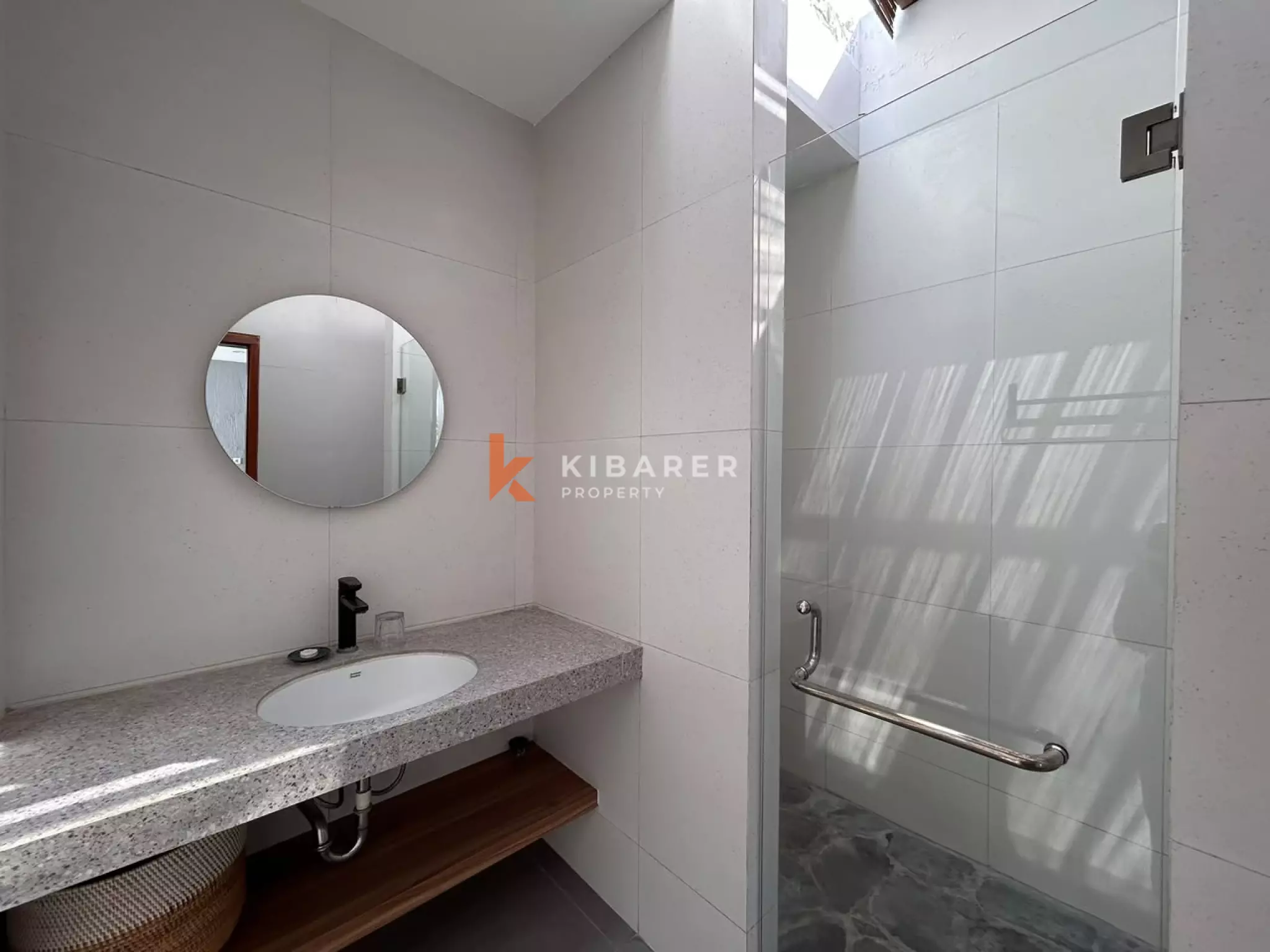 Contemporary Three-Bedroom Villa with Private Pool in Tumbak Bayuh