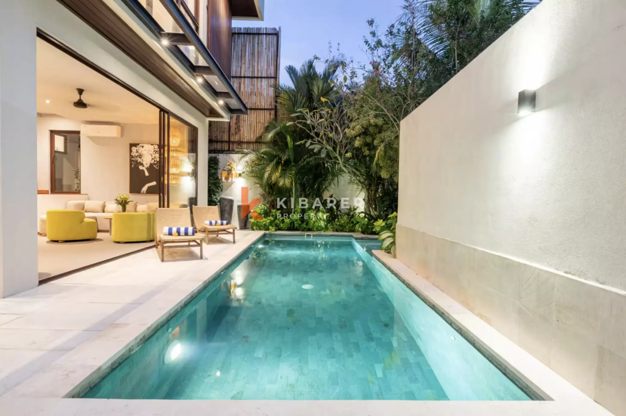 Hunian Terbaik di Umalas - Villa Desainer Bergaya dengan Empat Kamar Tidur