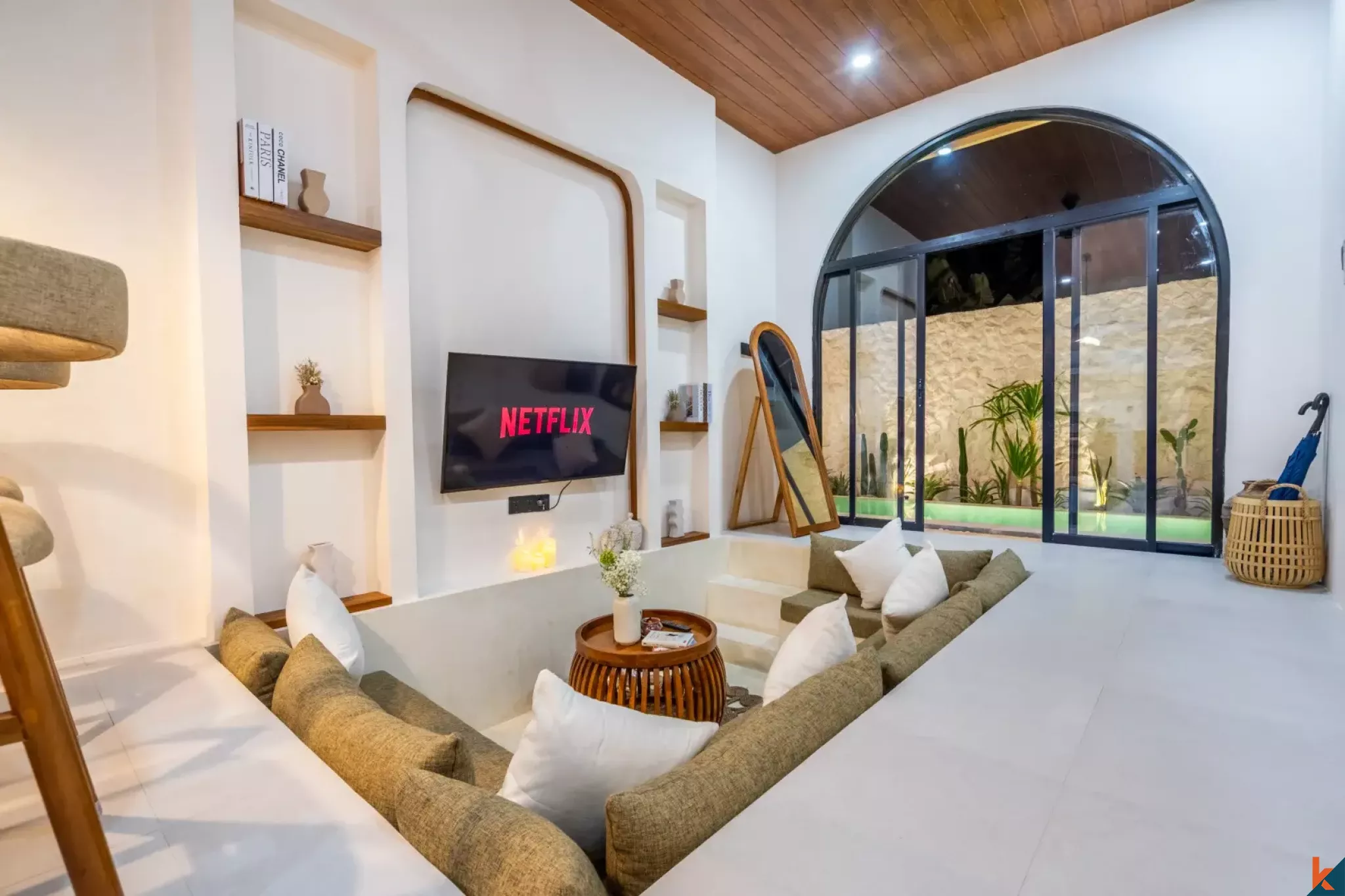 Mediterranean-Inspired Two Bedroom Leasehold Villa in Fashionable Ungasan