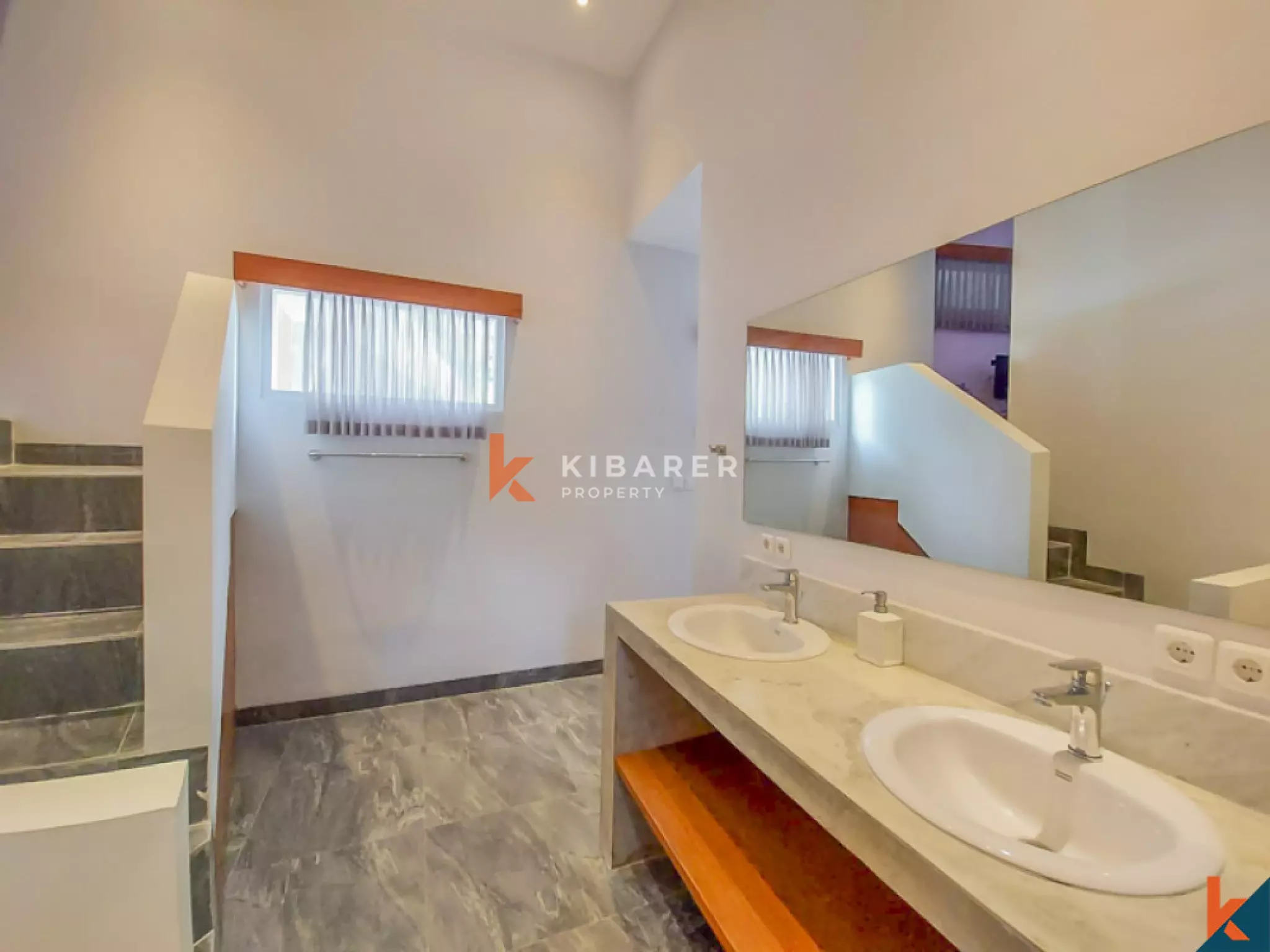 Charming Modern Four Bedrooms Villa for Rent in Umalas