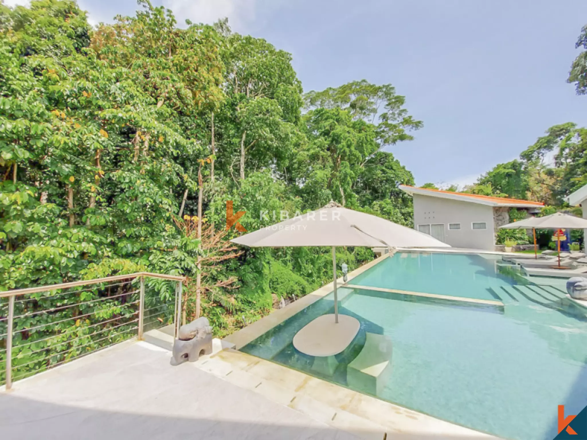 Charming Modern Four Bedrooms Villa for Rent in Umalas
