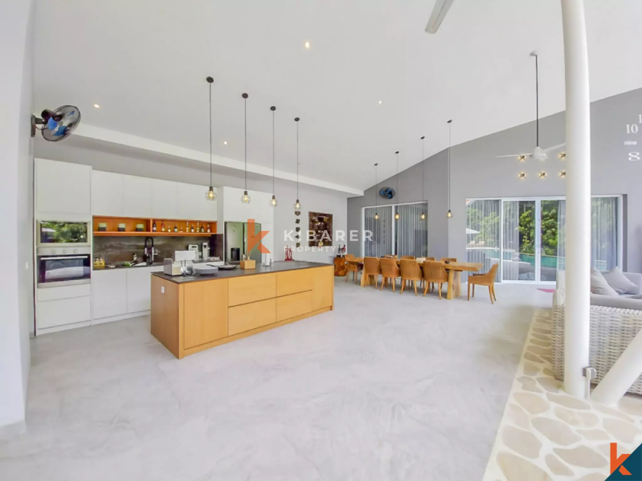 Charming Modern Four Bedrooms Villa for Rent in Umalas