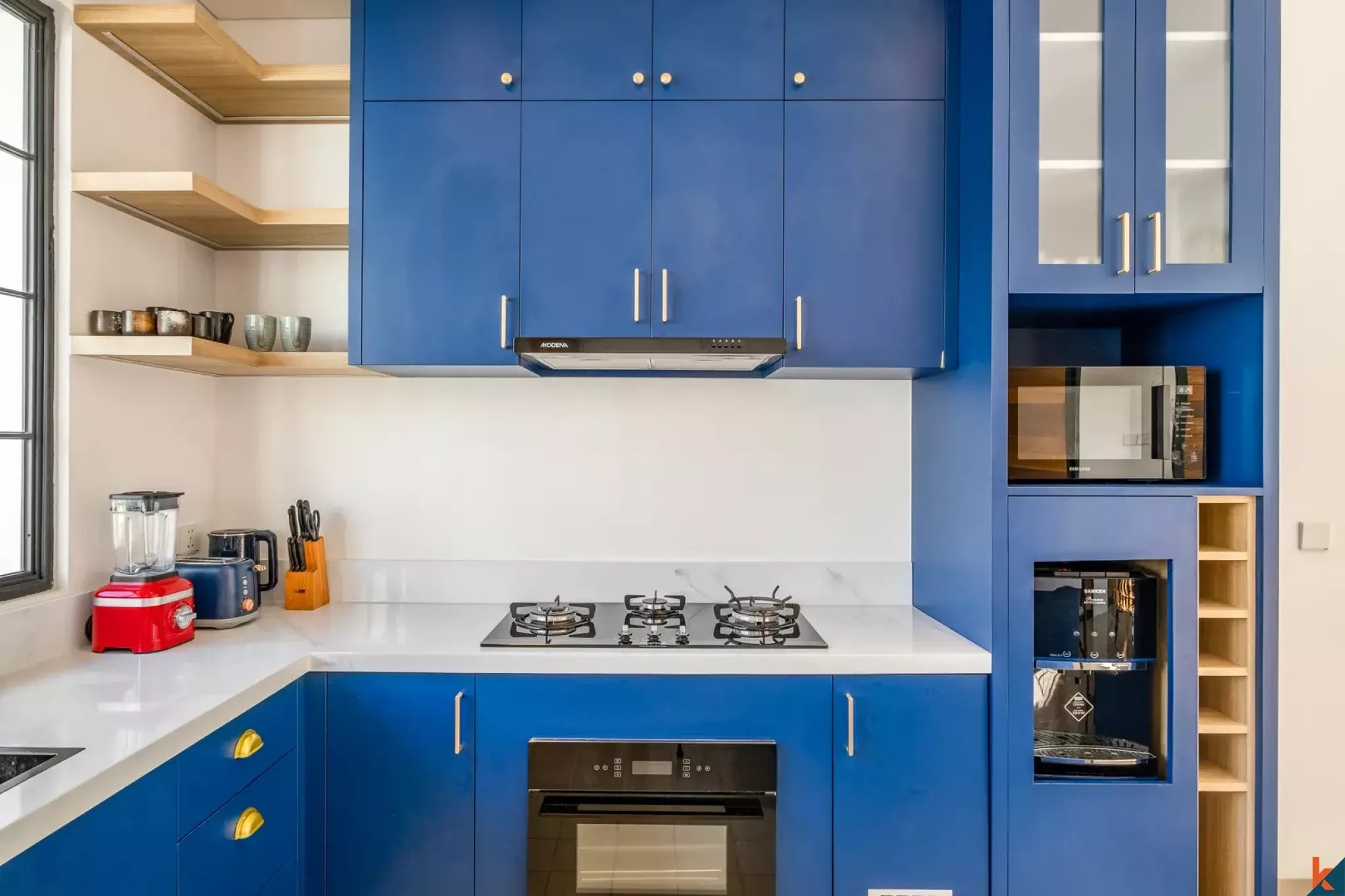 Superbe villa en location de trois chambres dans le quartier à la mode de Pererenan