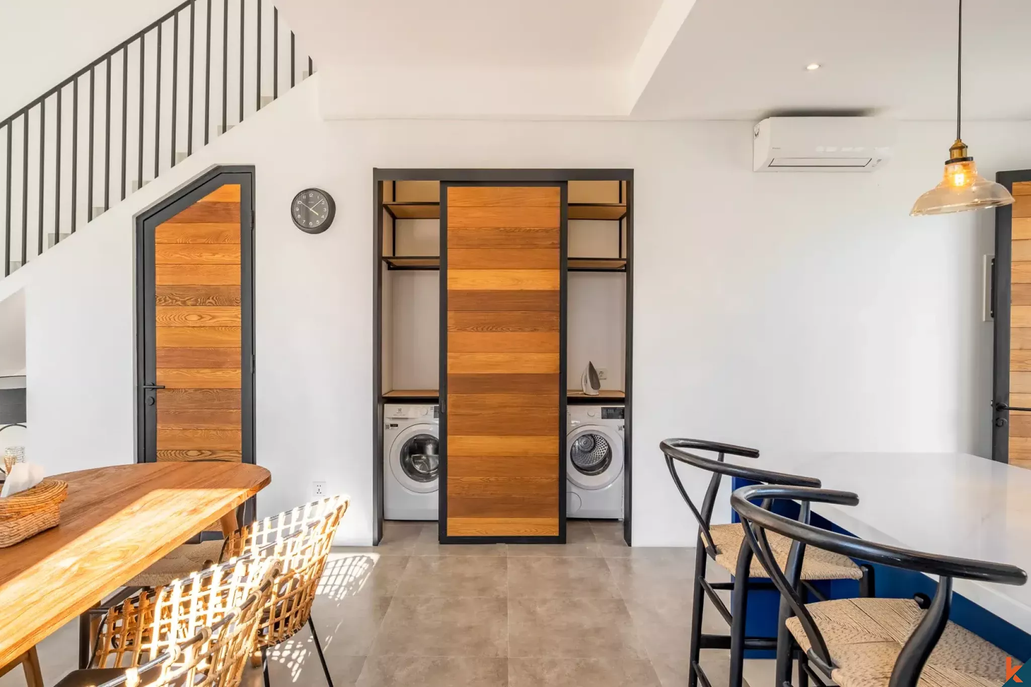 Superbe villa en location de trois chambres dans le quartier à la mode de Pererenan