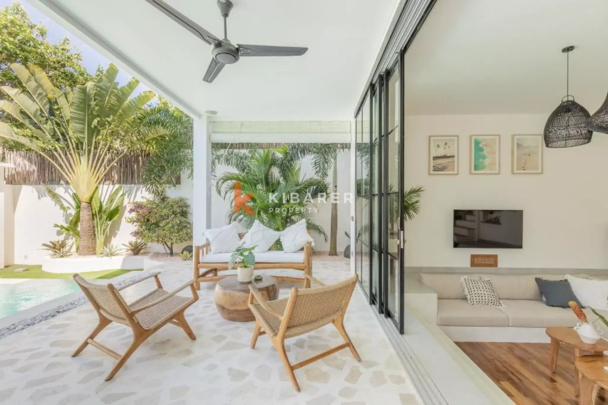 Beautiful Bright Four Bedroom Luxury Villa Minutes from Nyang Nyang Beach