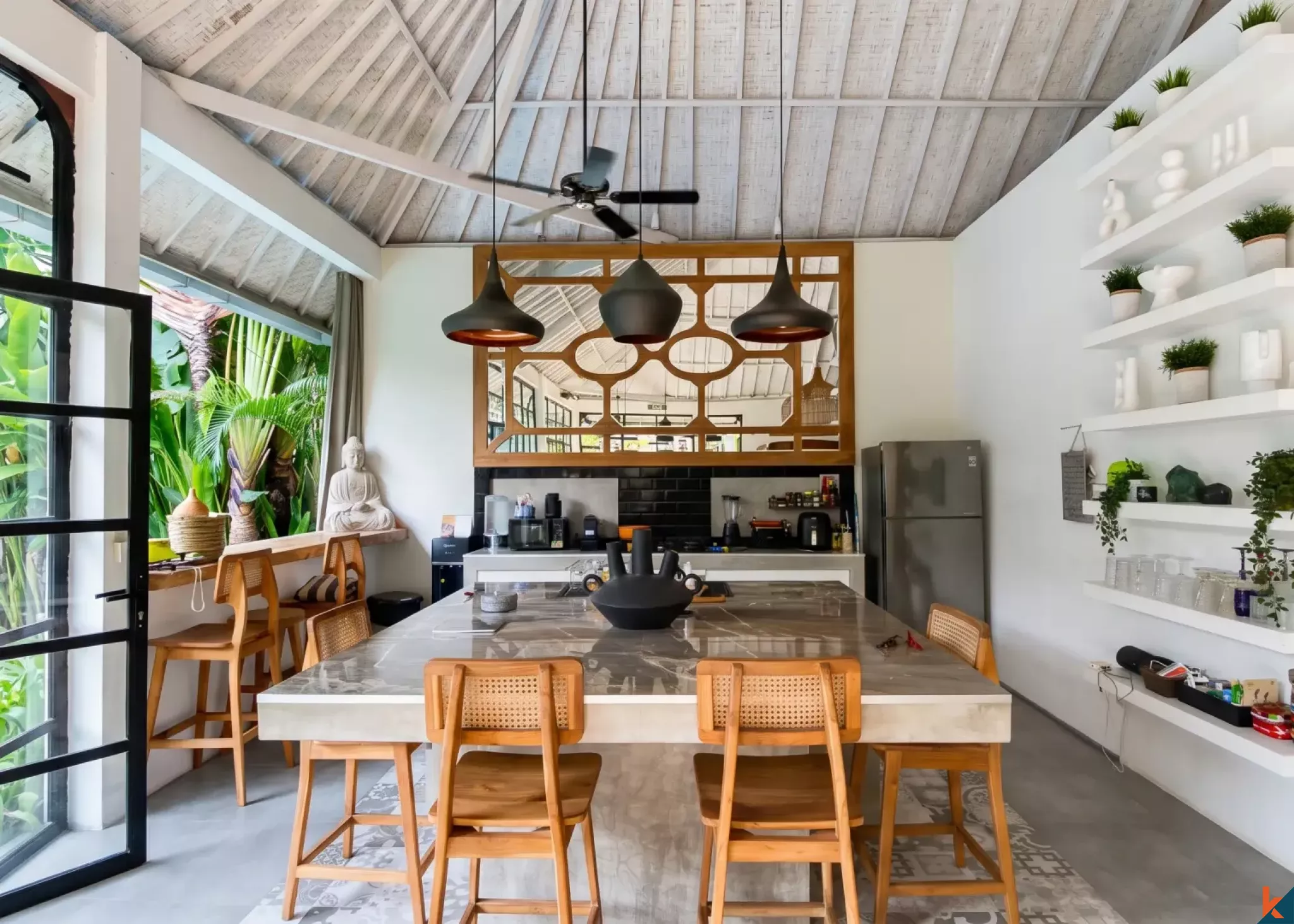 Gorgeous Three Bedroom Pool and Garden Villa for Lease in Umalas