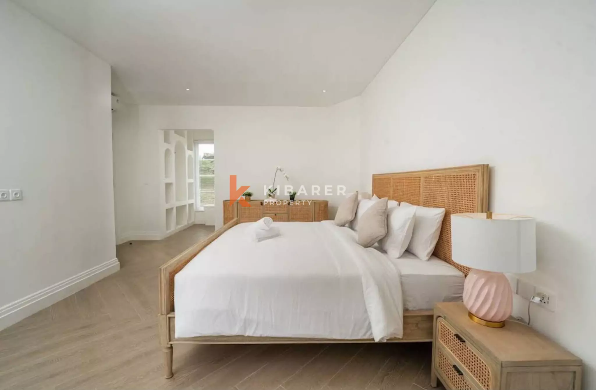 Modern Coastal Four Bedroom Villa with Rooftop and Ocean Panorama in Ungasan