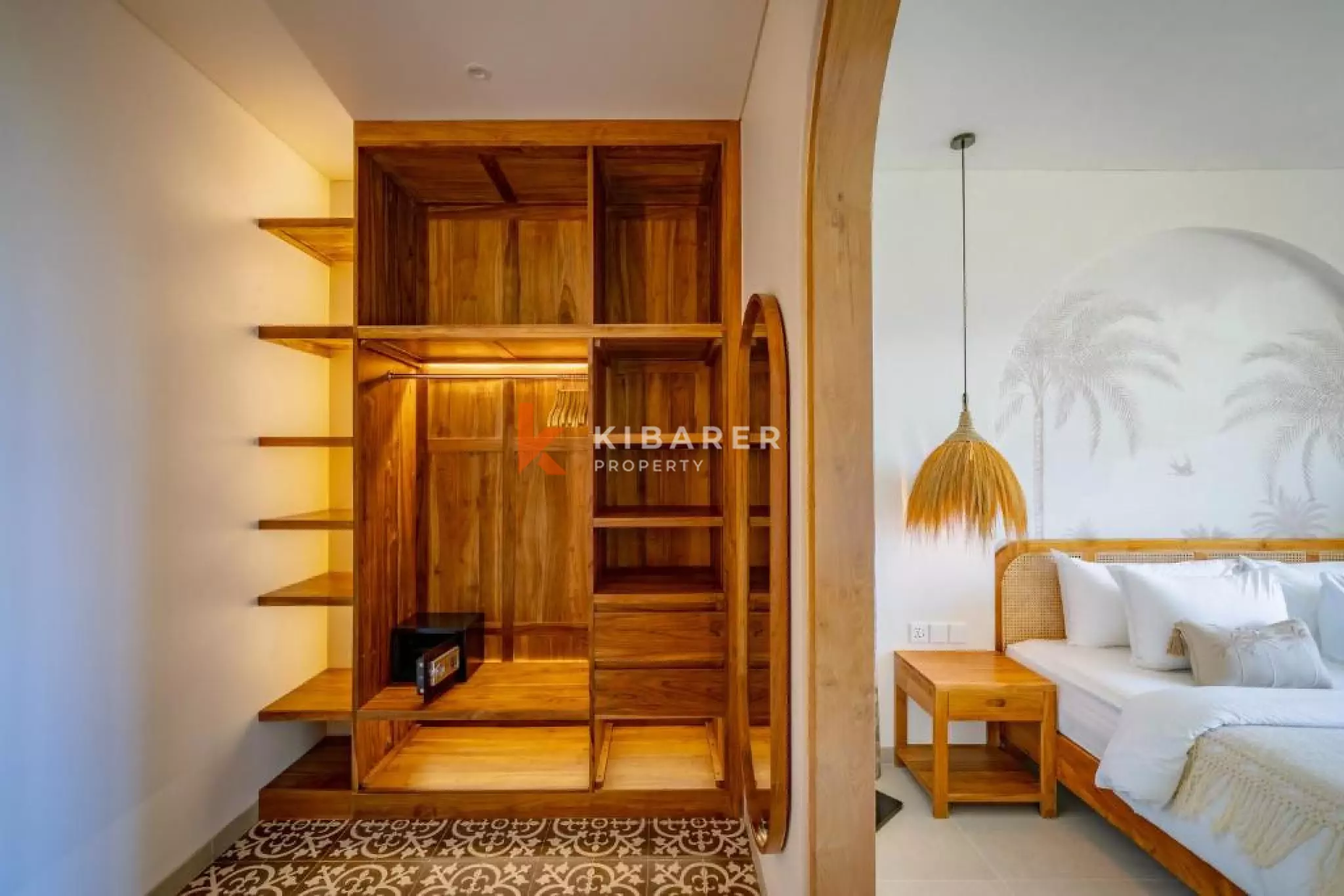 White Bright Luxe Three-Bedroom Villa in Nyang-Nyang, Uluwatu