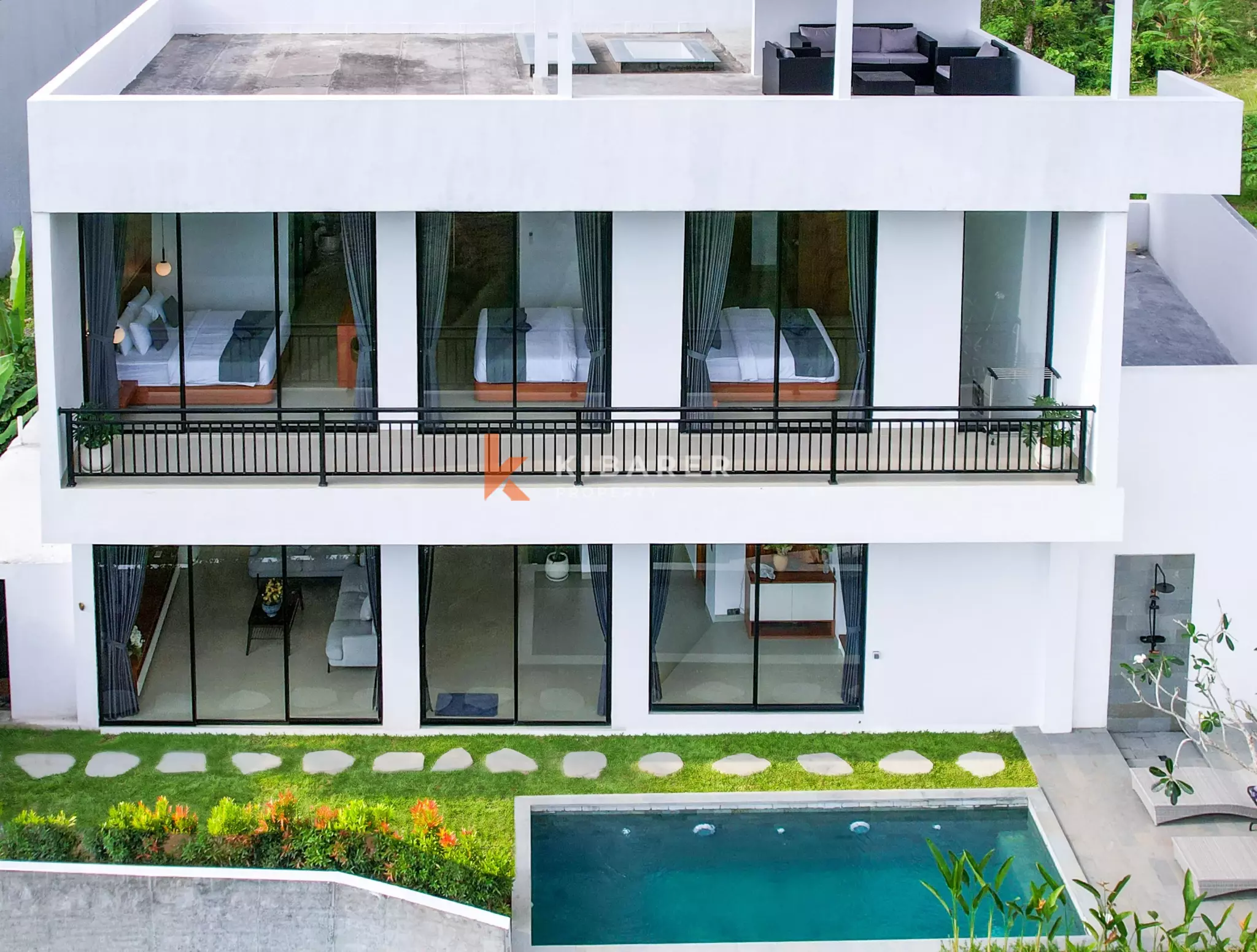 Spacieuse villa de trois chambres avec vue panoramique à Cepaka