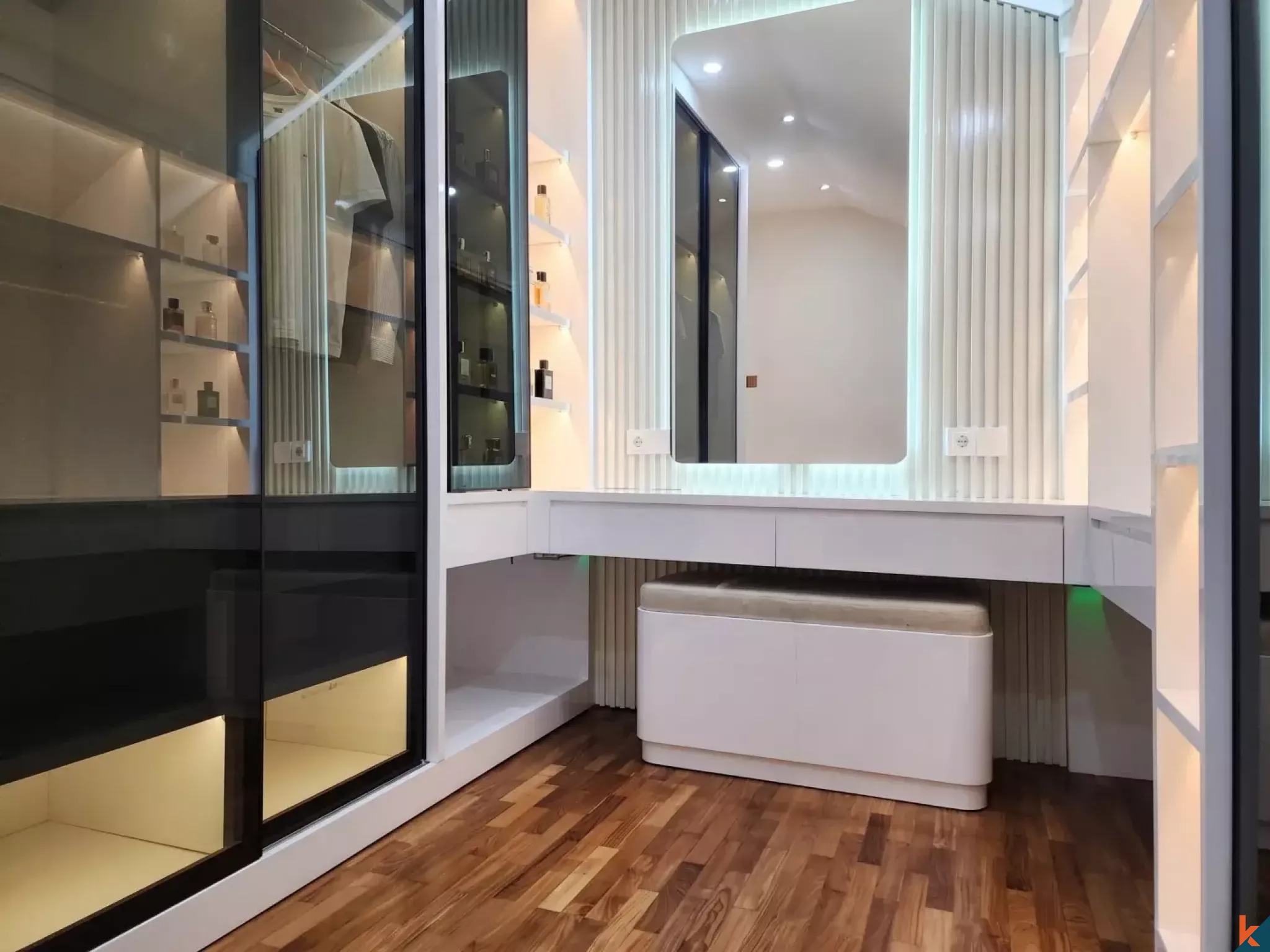 Properti Freehold Premium Empat Kamar Tidur Dijual di Ungasan