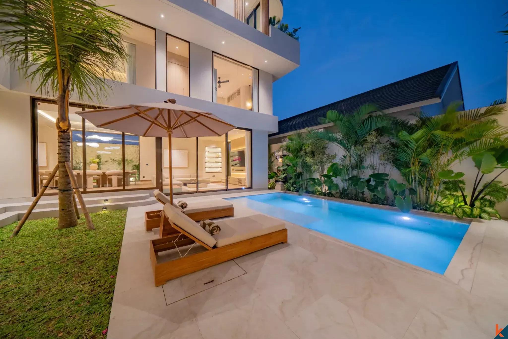 Luxury Four Bedroom Ocean View Leasehold Villa in Seseh