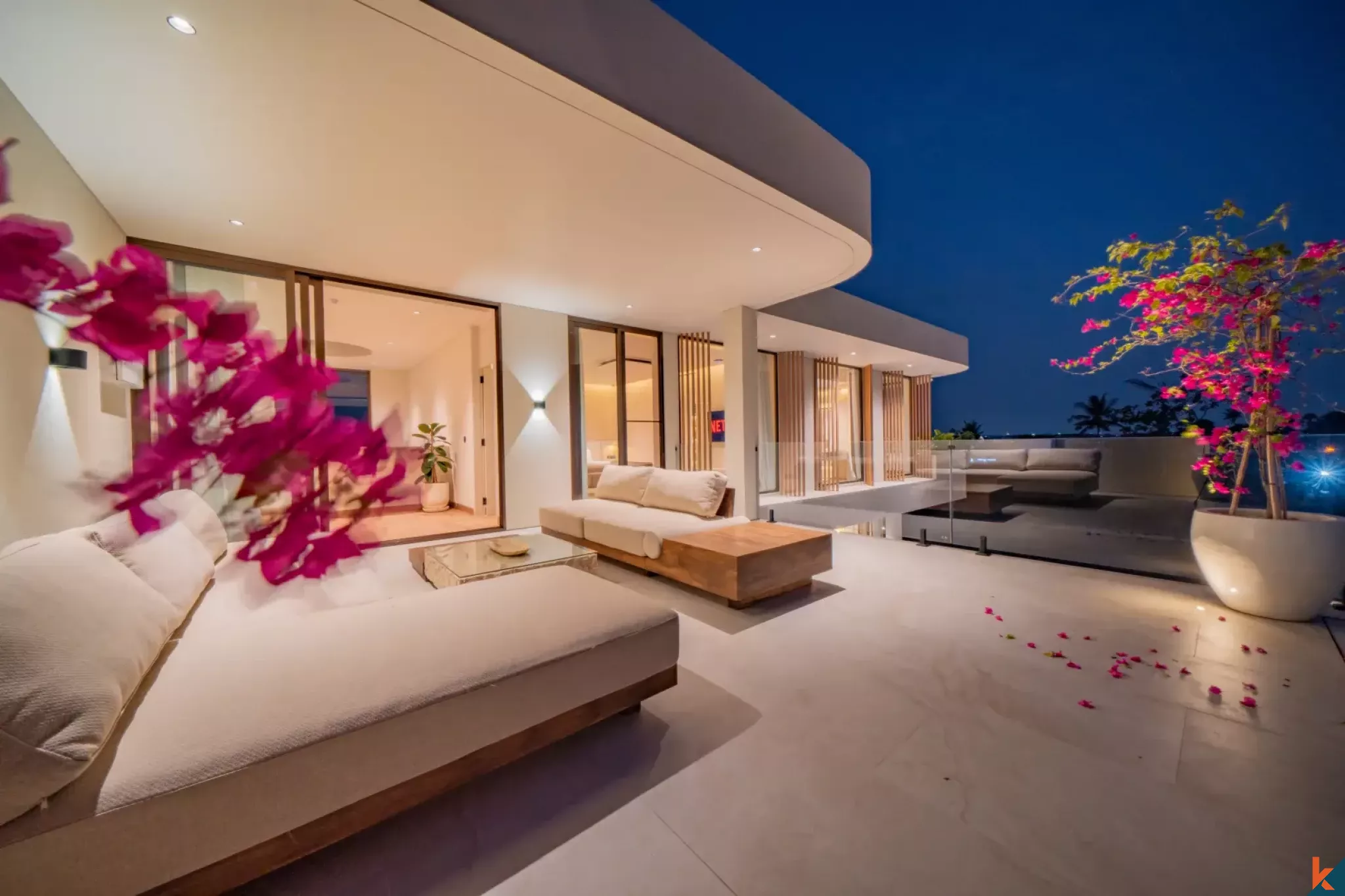 Luxury Four Bedroom Ocean View Leasehold Villa in Seseh