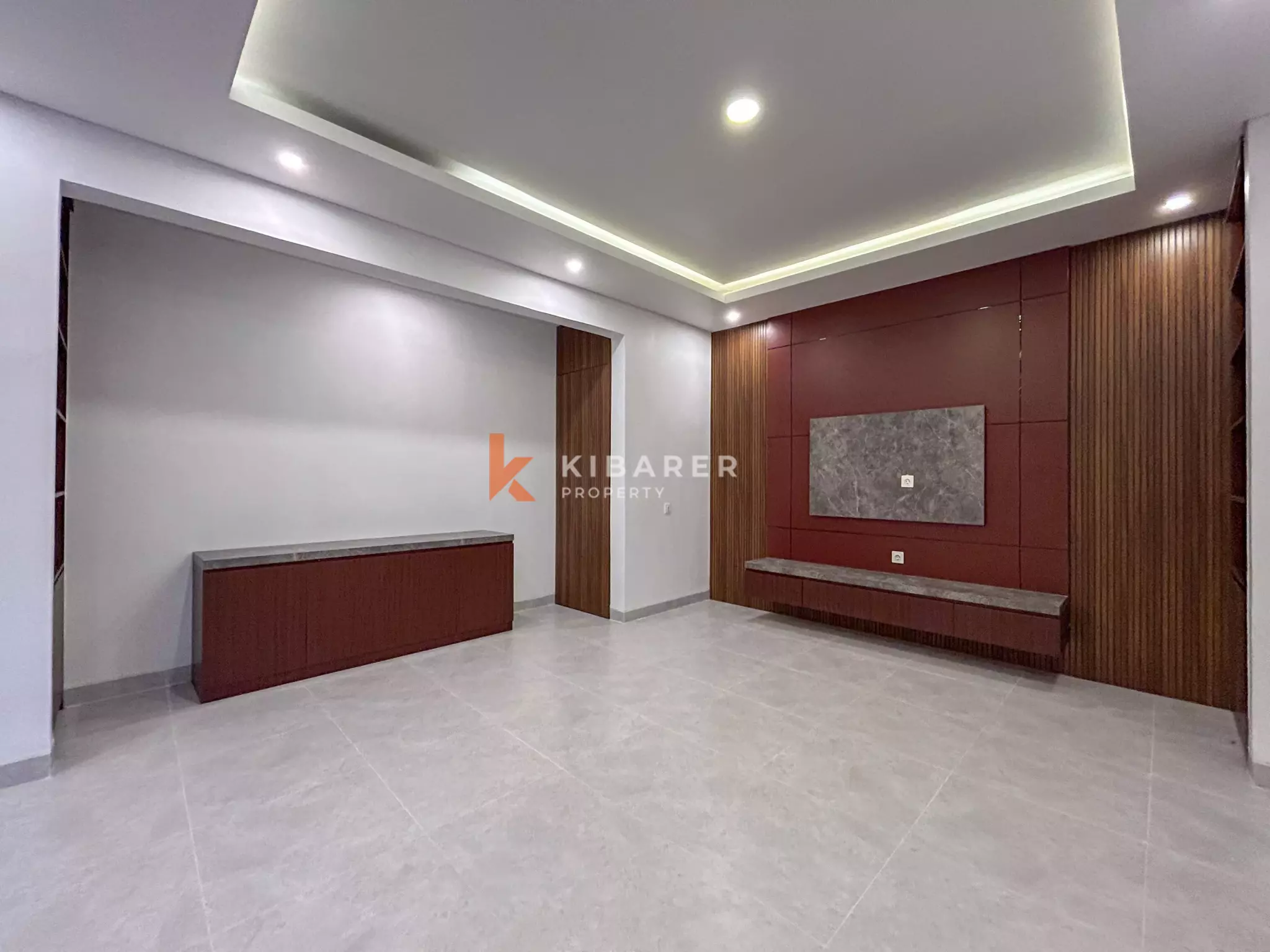 Villa Keluarga Menawan dengan Tiga Kamar Tidur dan Kolam Renang Pribadi di Tabanan
