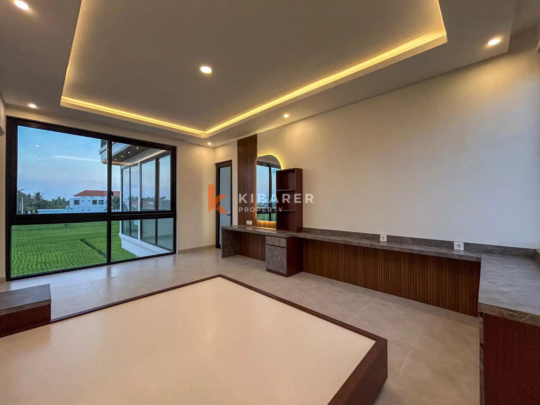 Villa Keluarga Menawan dengan Tiga Kamar Tidur dan Kolam Renang Pribadi di Tabanan