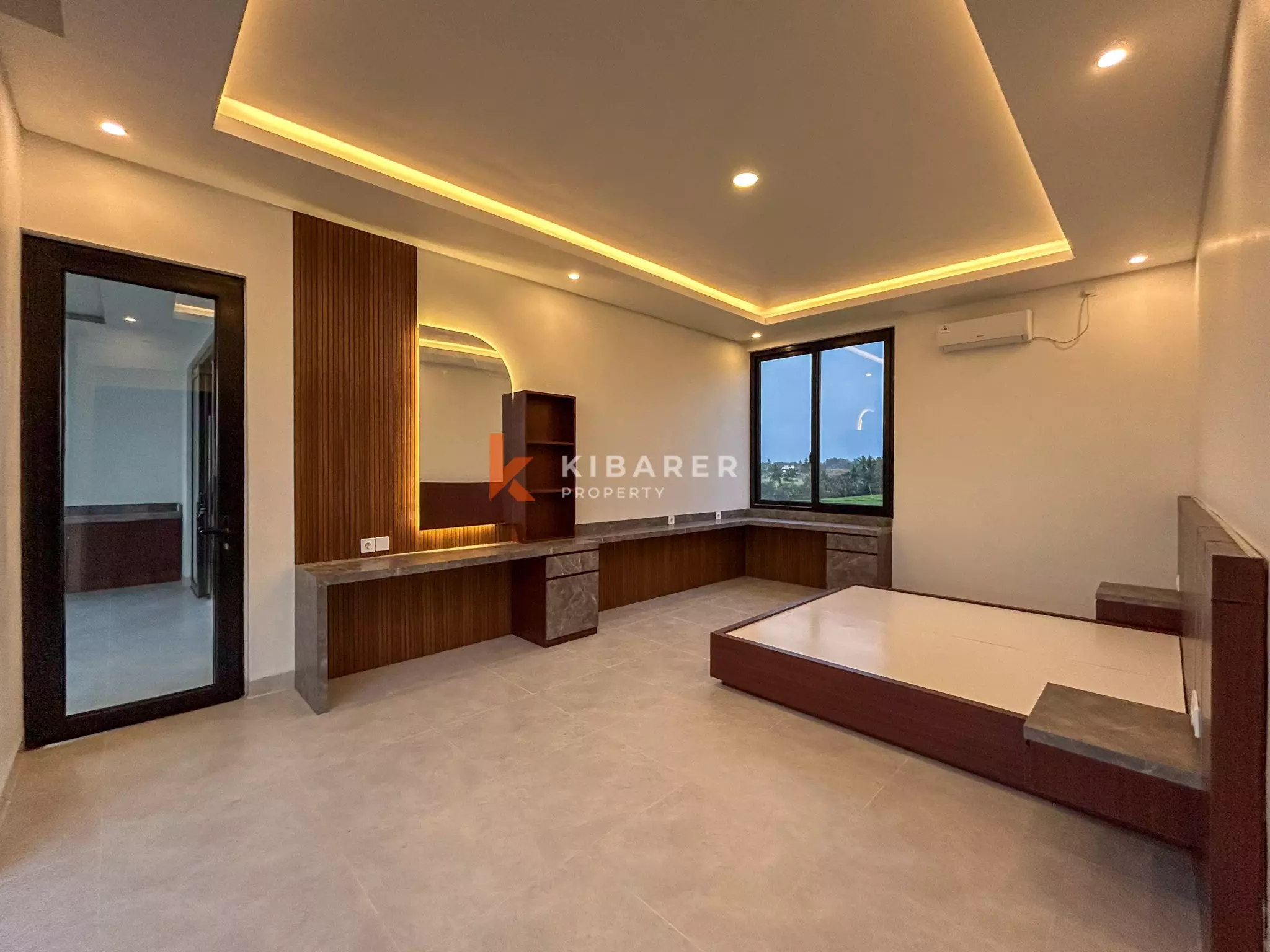 Villa Keluarga Menawan dengan Tiga Kamar Tidur dan Kolam Renang Pribadi di Tabanan