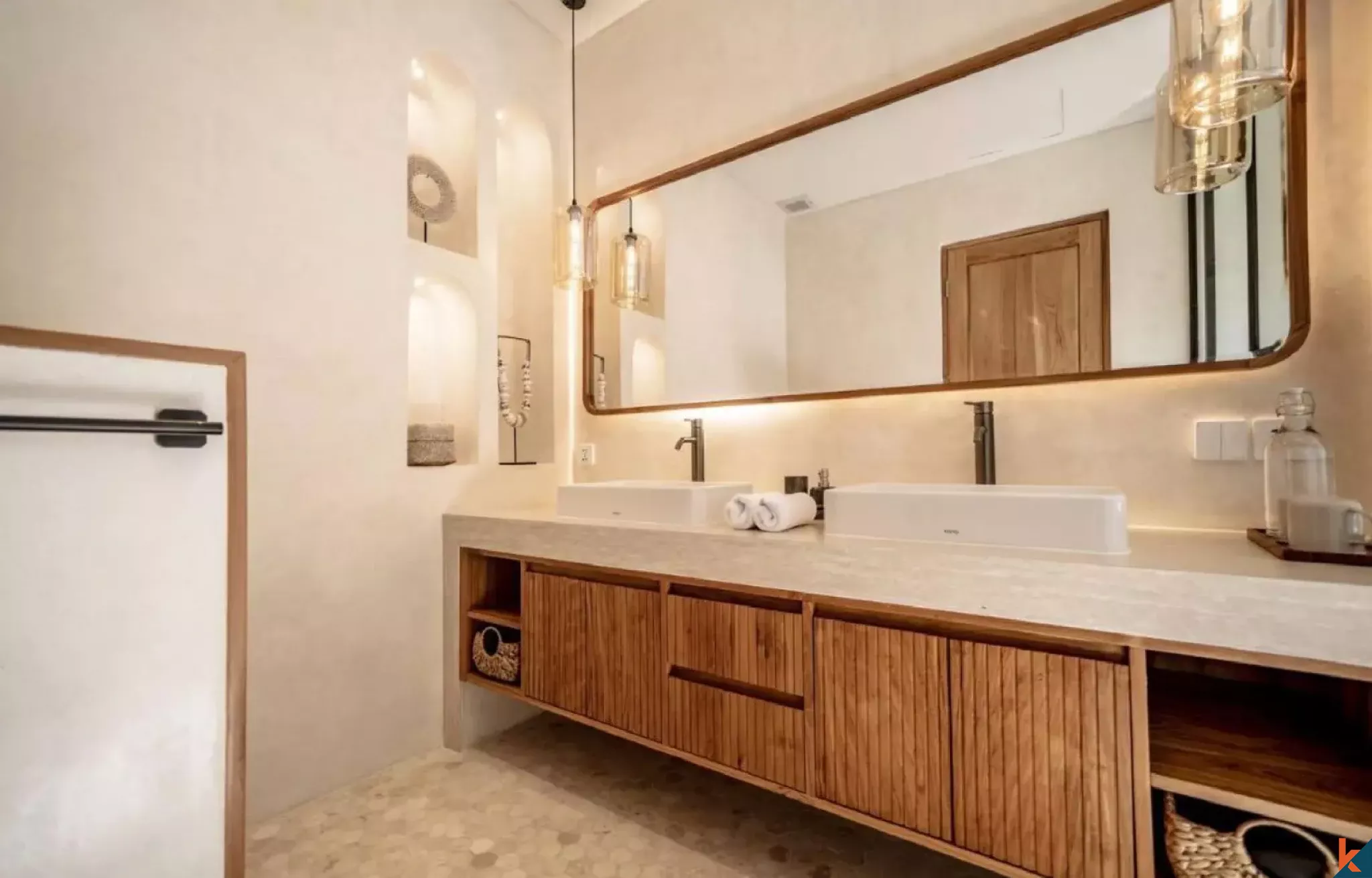 Exceptional Three Bedroom Villa for Lease Near Nyang Nyang Beach - Uluwatu