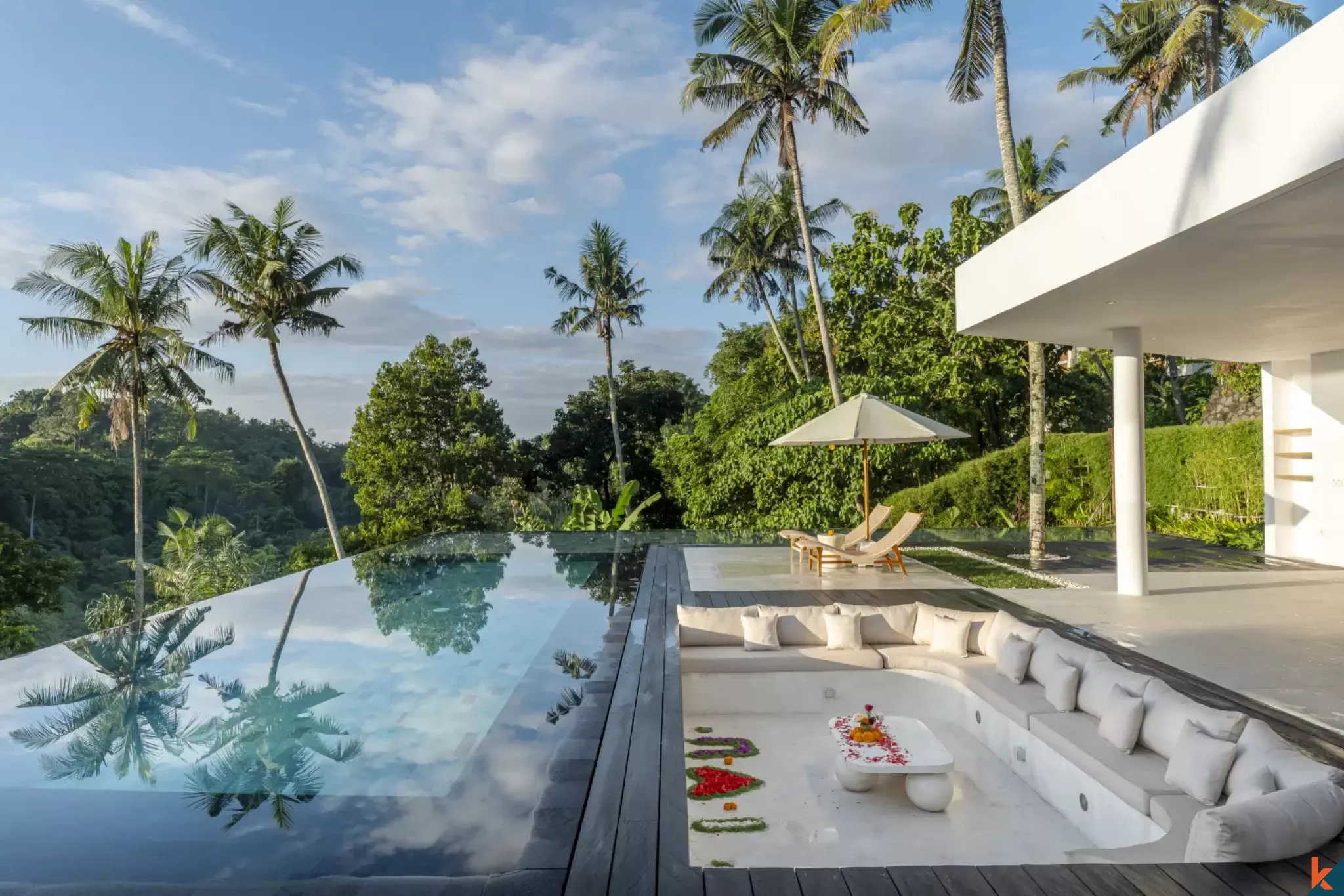 Luxury Four Bedroom Leasehold Property with Jungle Canyon Views in Ubud