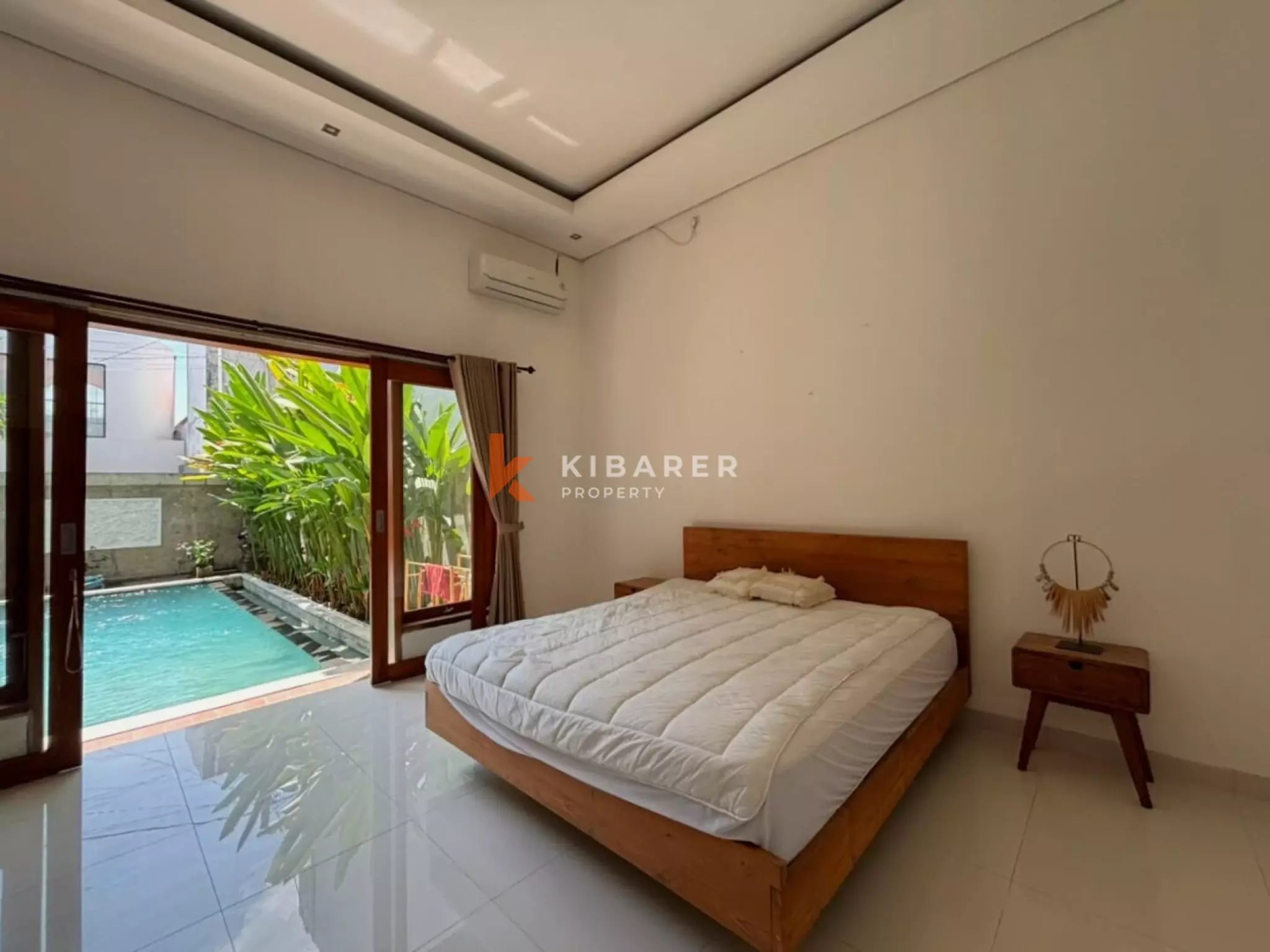 Évasion tropicale – Villa de 3 chambres avec espace de vie fermé à Berawa