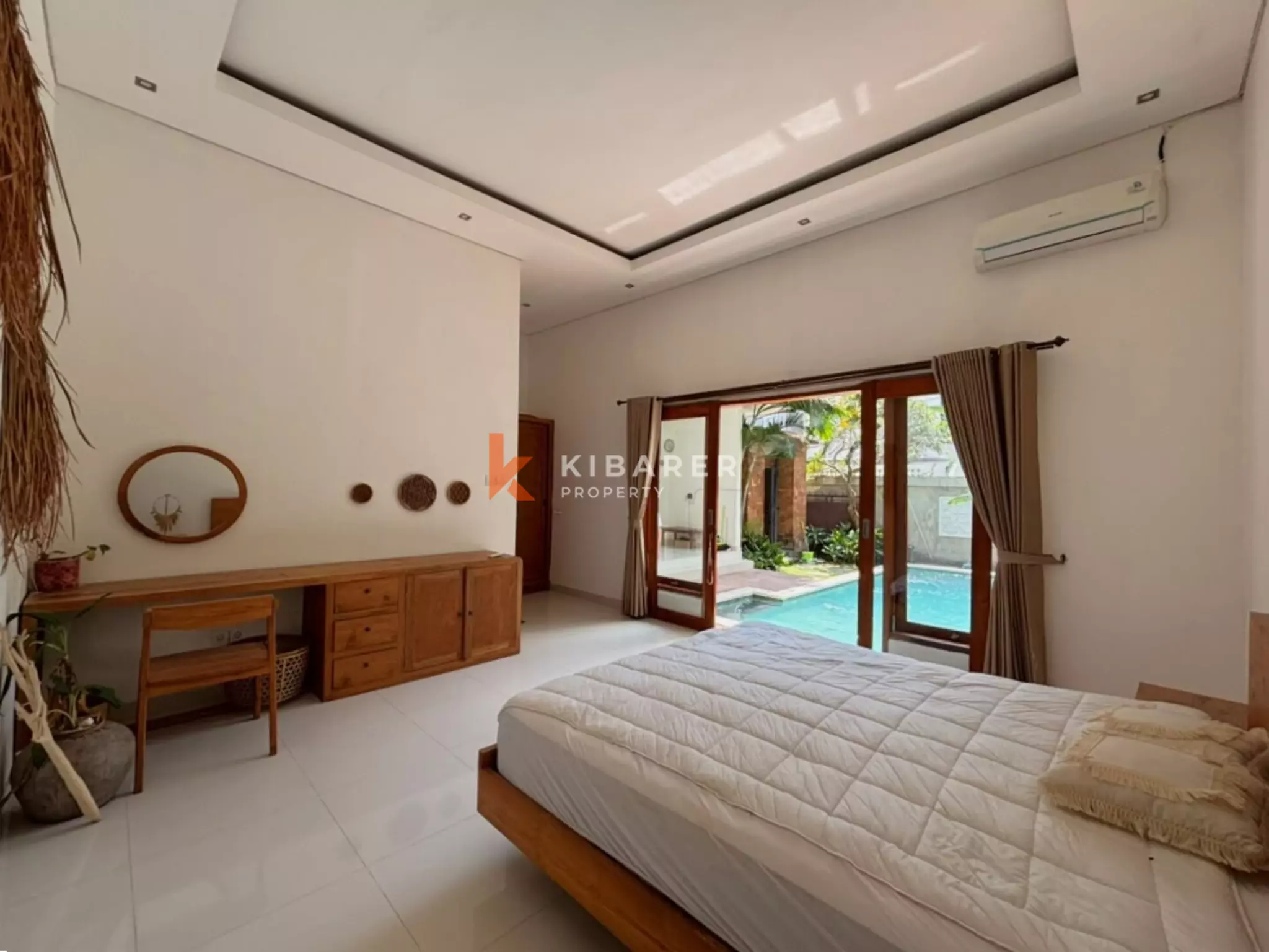 Évasion tropicale – Villa de 3 chambres avec espace de vie fermé à Berawa