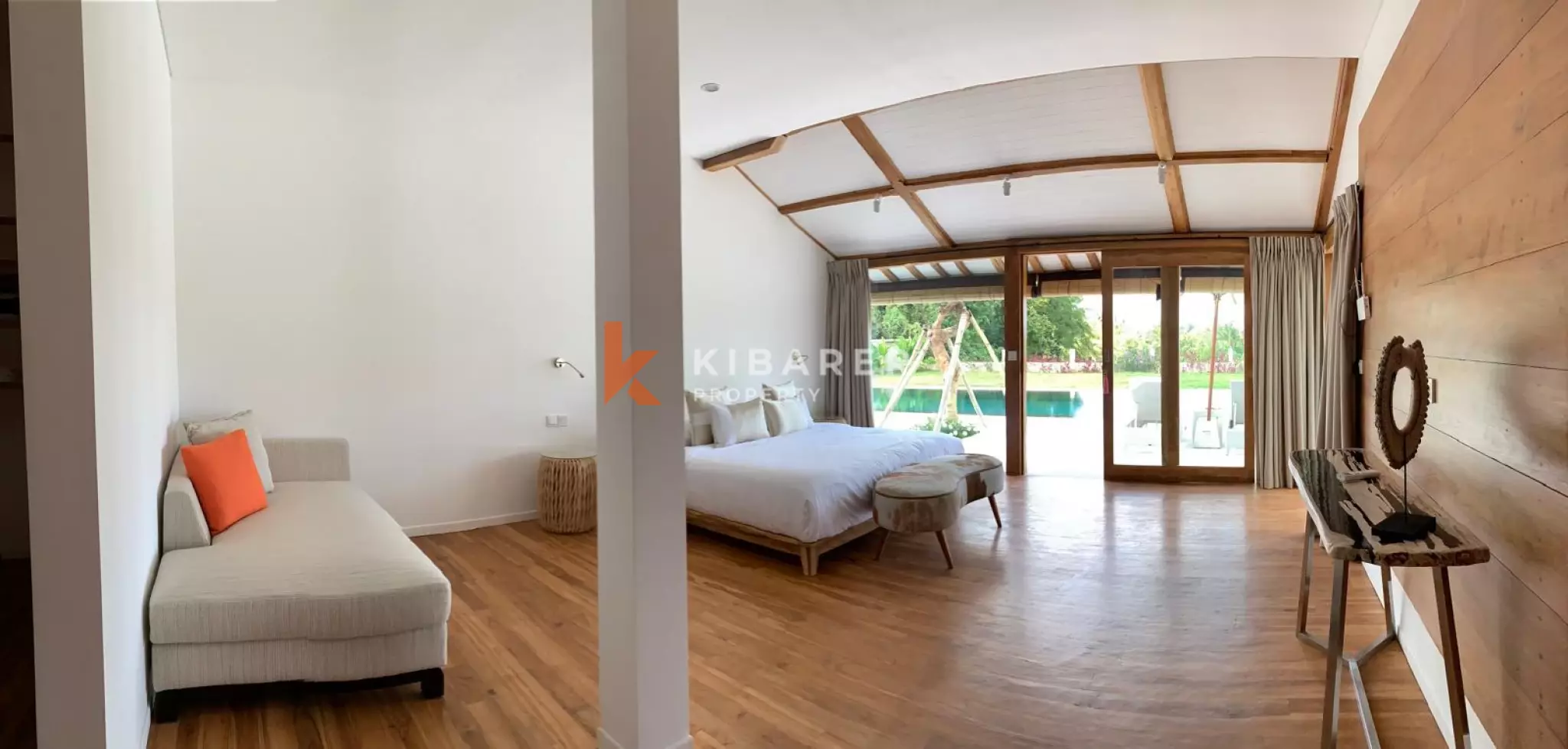 Charming Four-Bedroom Tropical Villa with Private Pool in Buwit